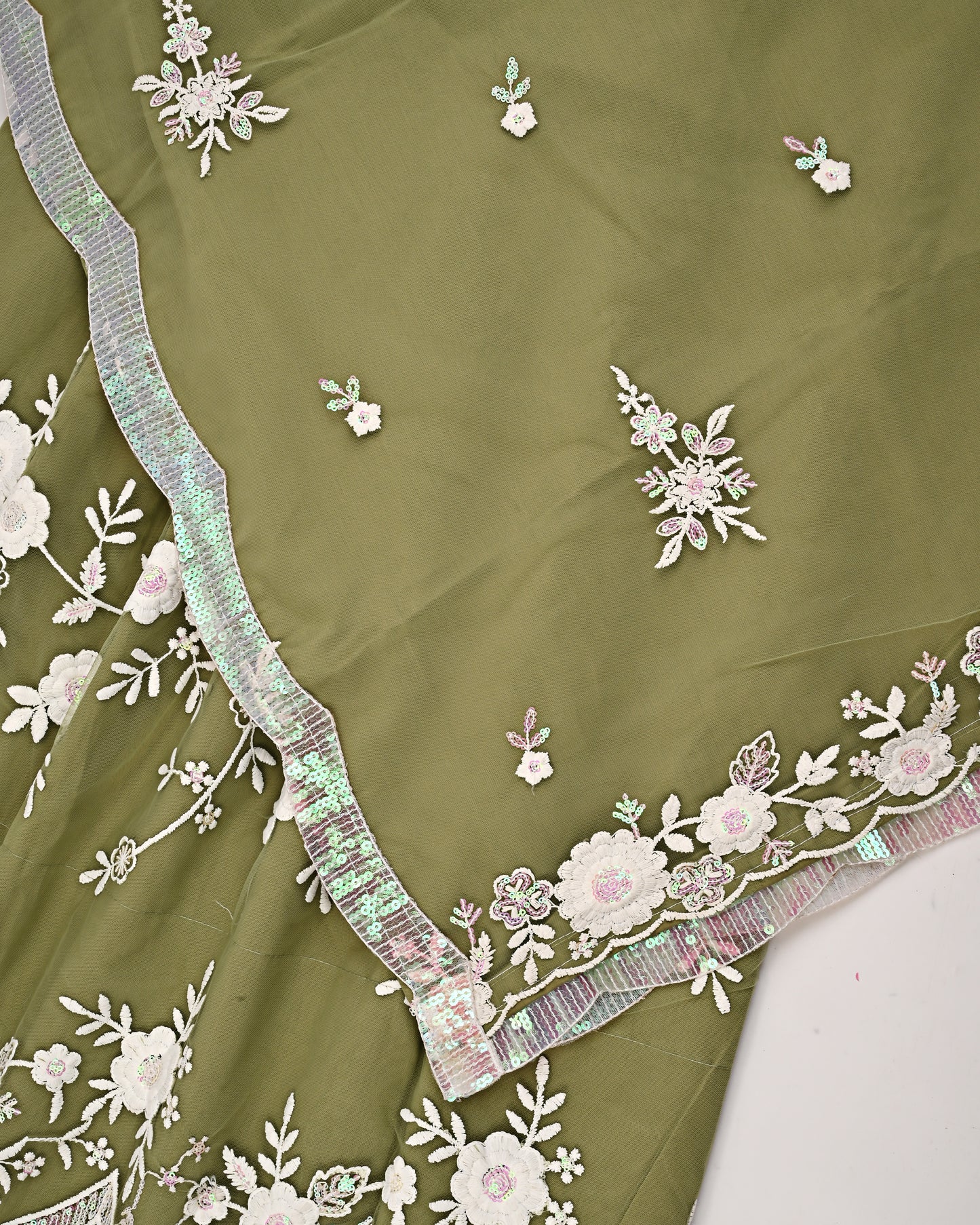 Dry Mehndi Green With Net wrap