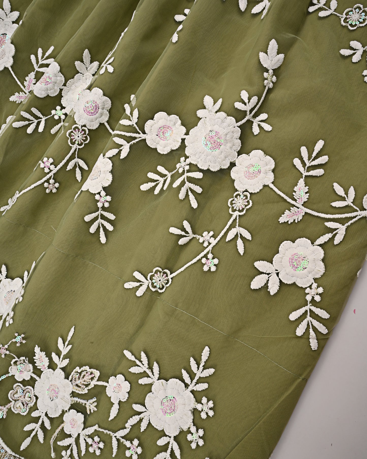 Dry Mehndi Green With Net wrap