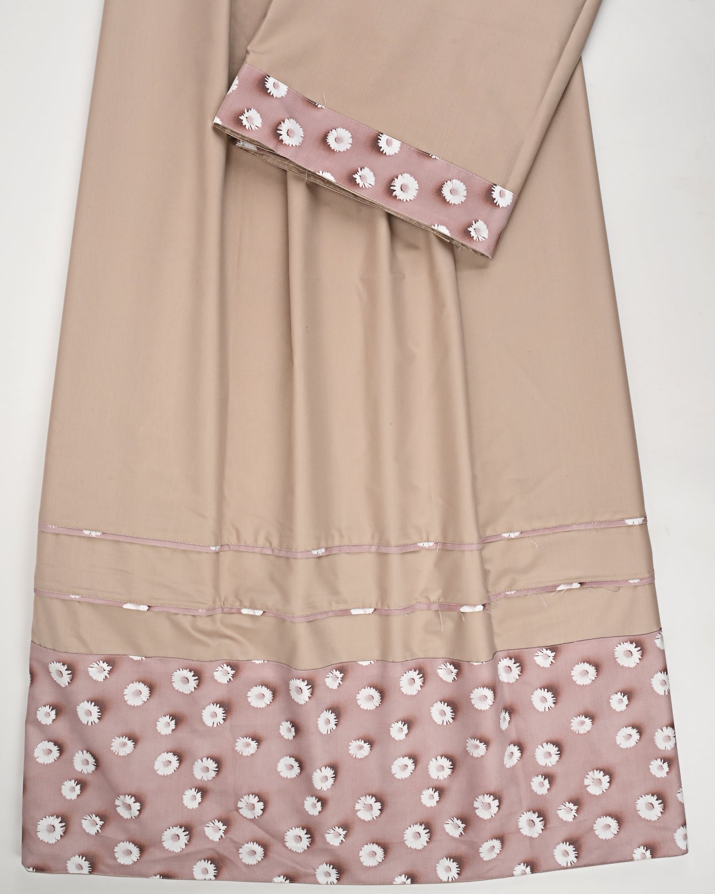 Barn Red Bhaari Look With Lace