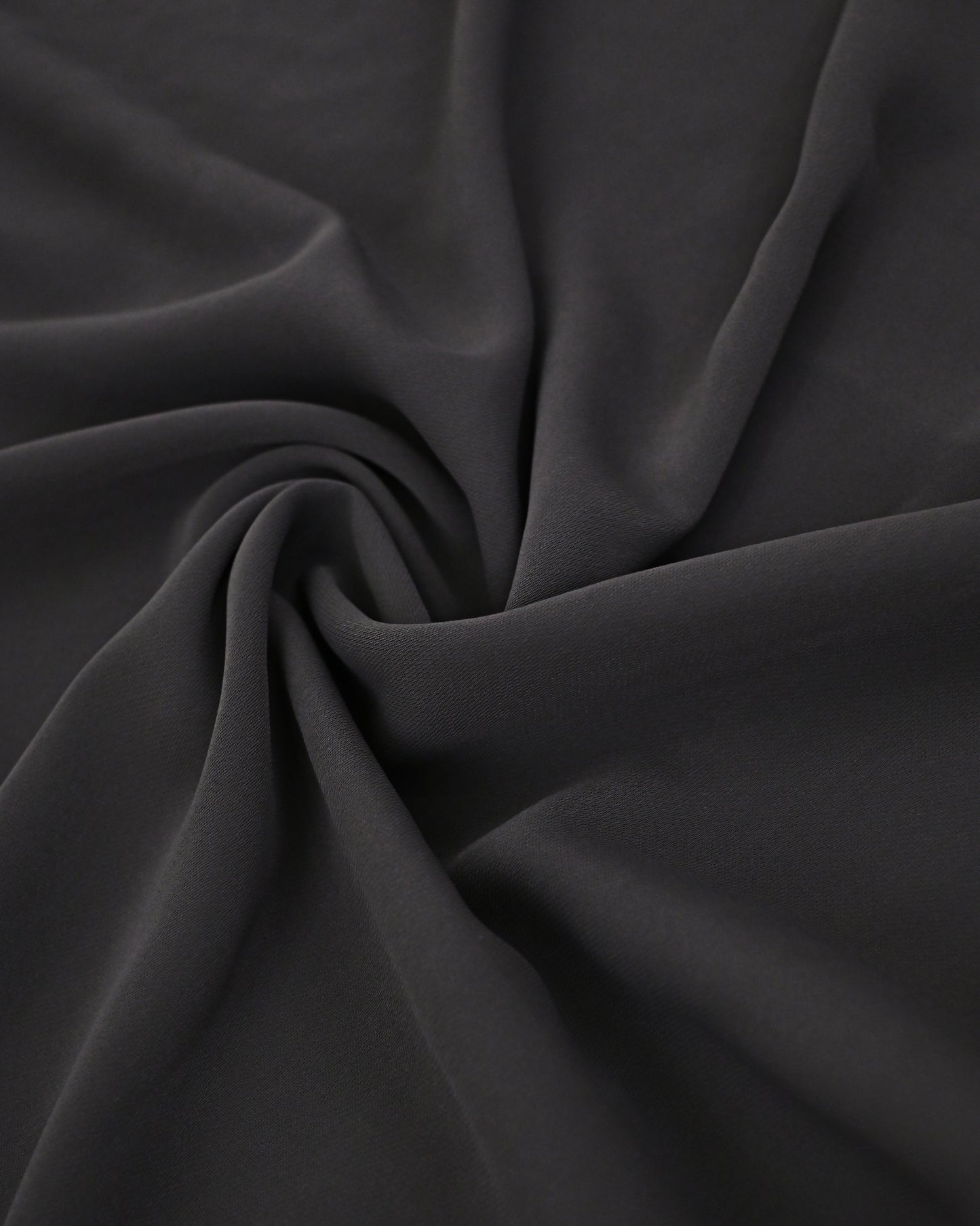 Black Abaya Rida With Floral Lacing & White Abaya Panel