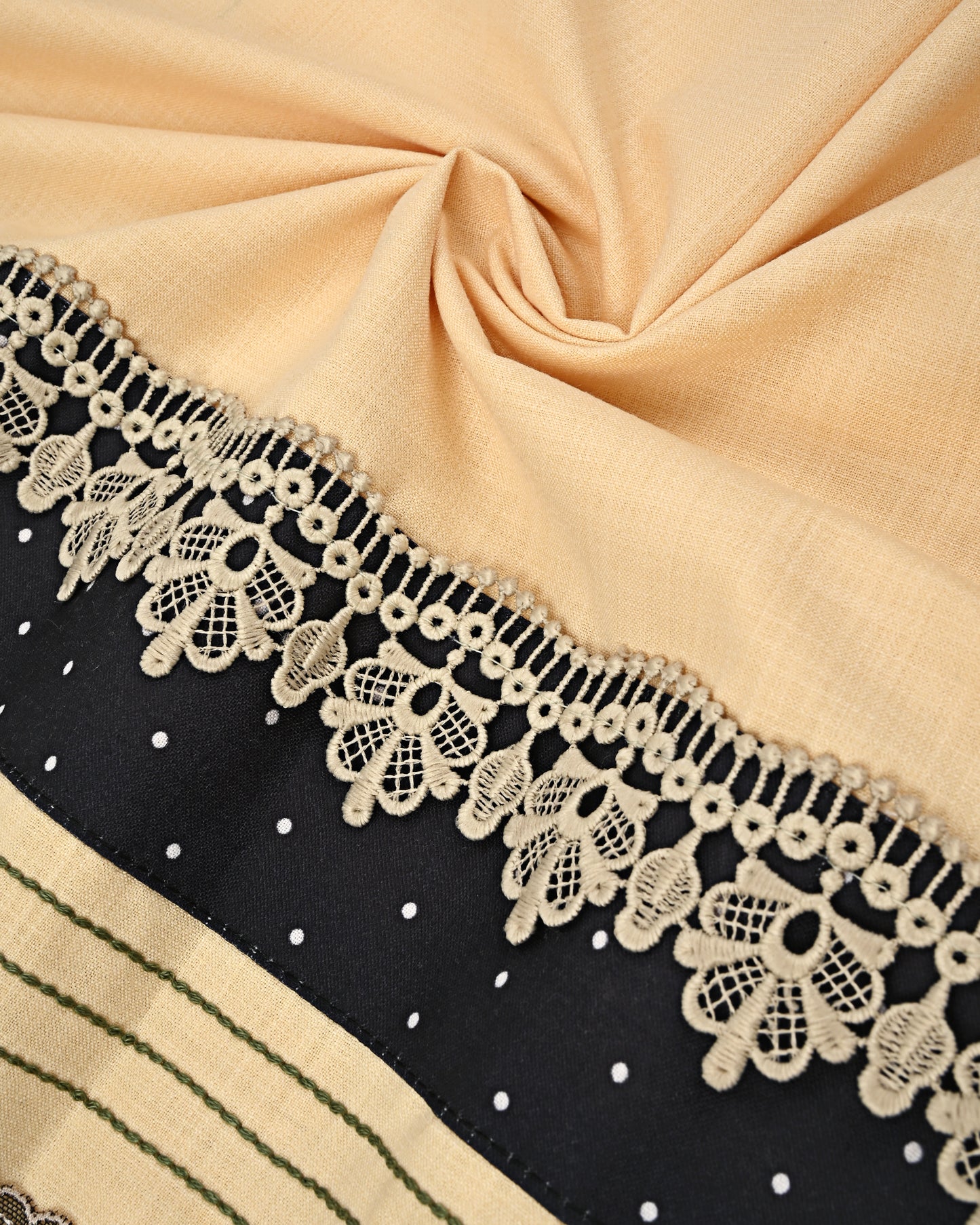 Arylide Yellow Rida With Smart Anchoring & Smart Black Floral Lacing