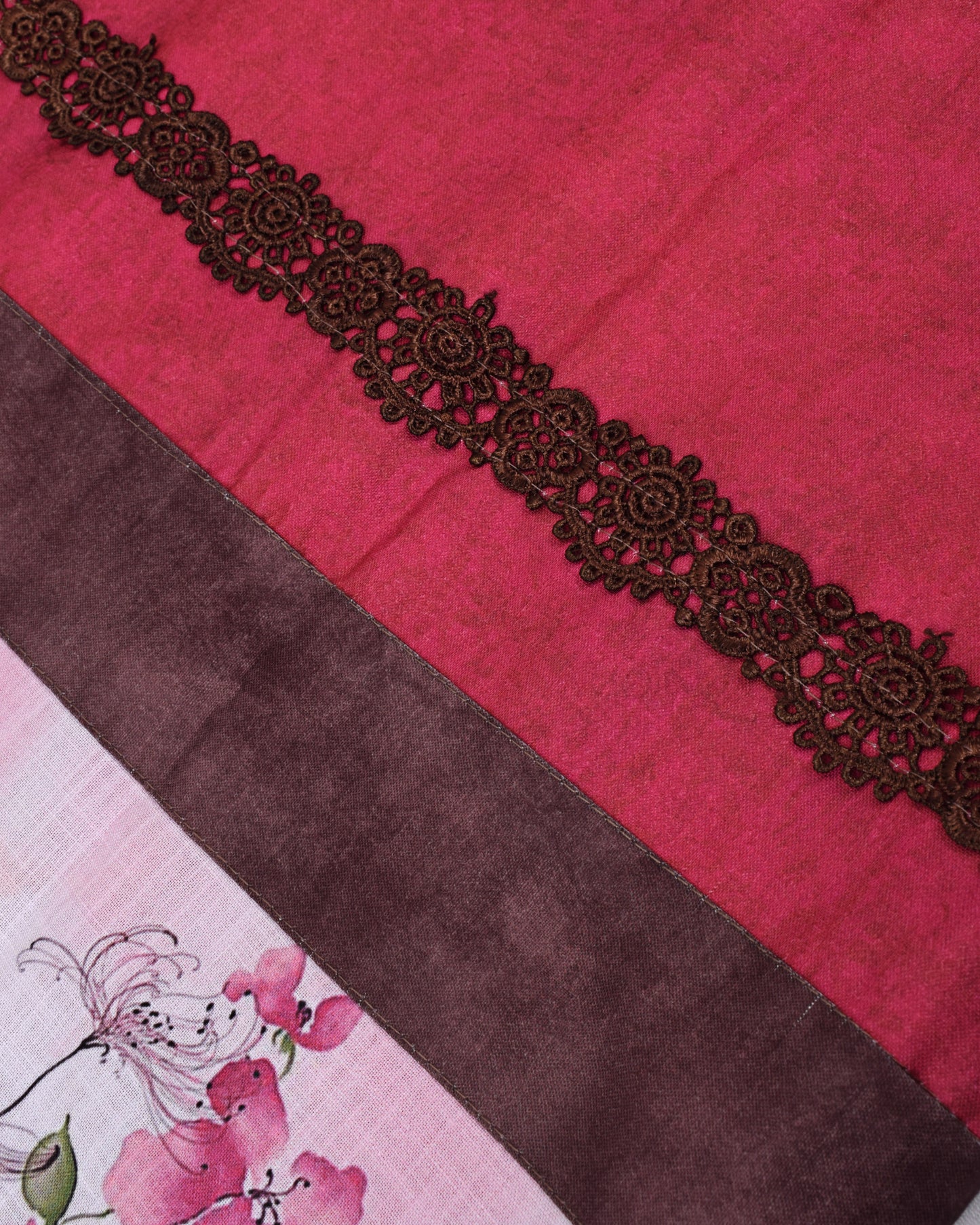 Falsa With Smart Lacing Panel & Floral Standing Work