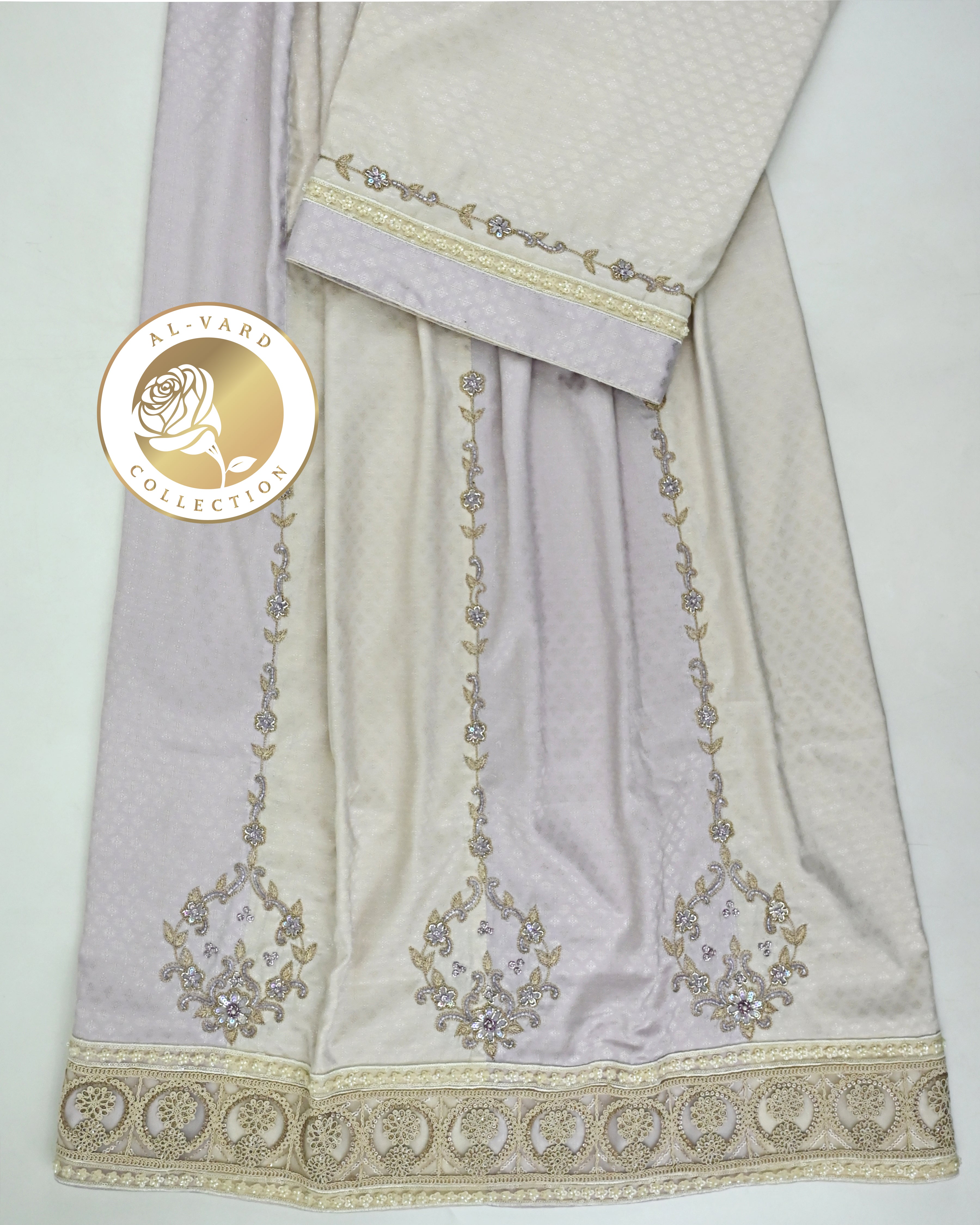Champagne Ivory Rida With Heavy Golden Lace & Floral Aari Work