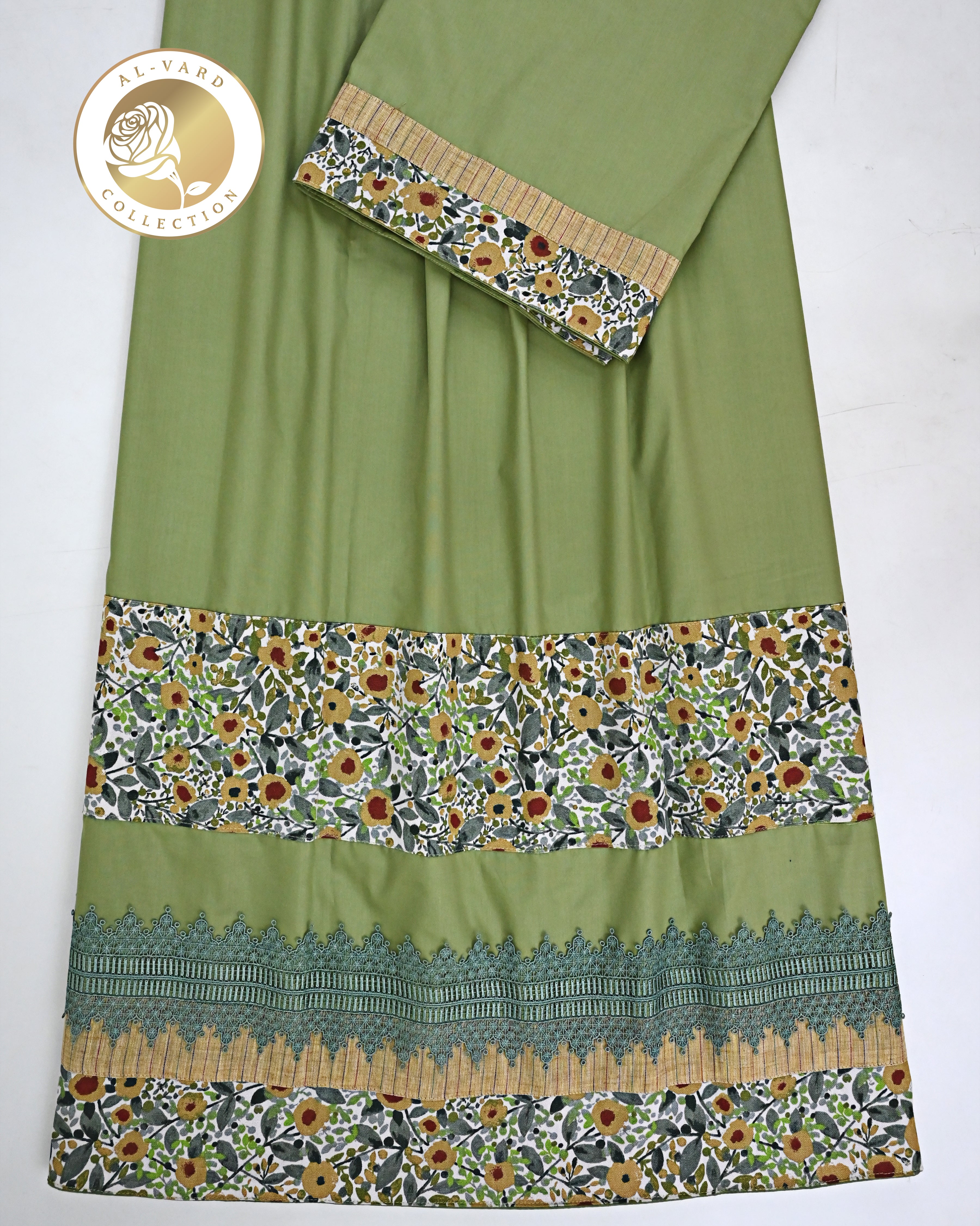Light Olive Green Rida With Smart Floral Print Panel & Smart Lace