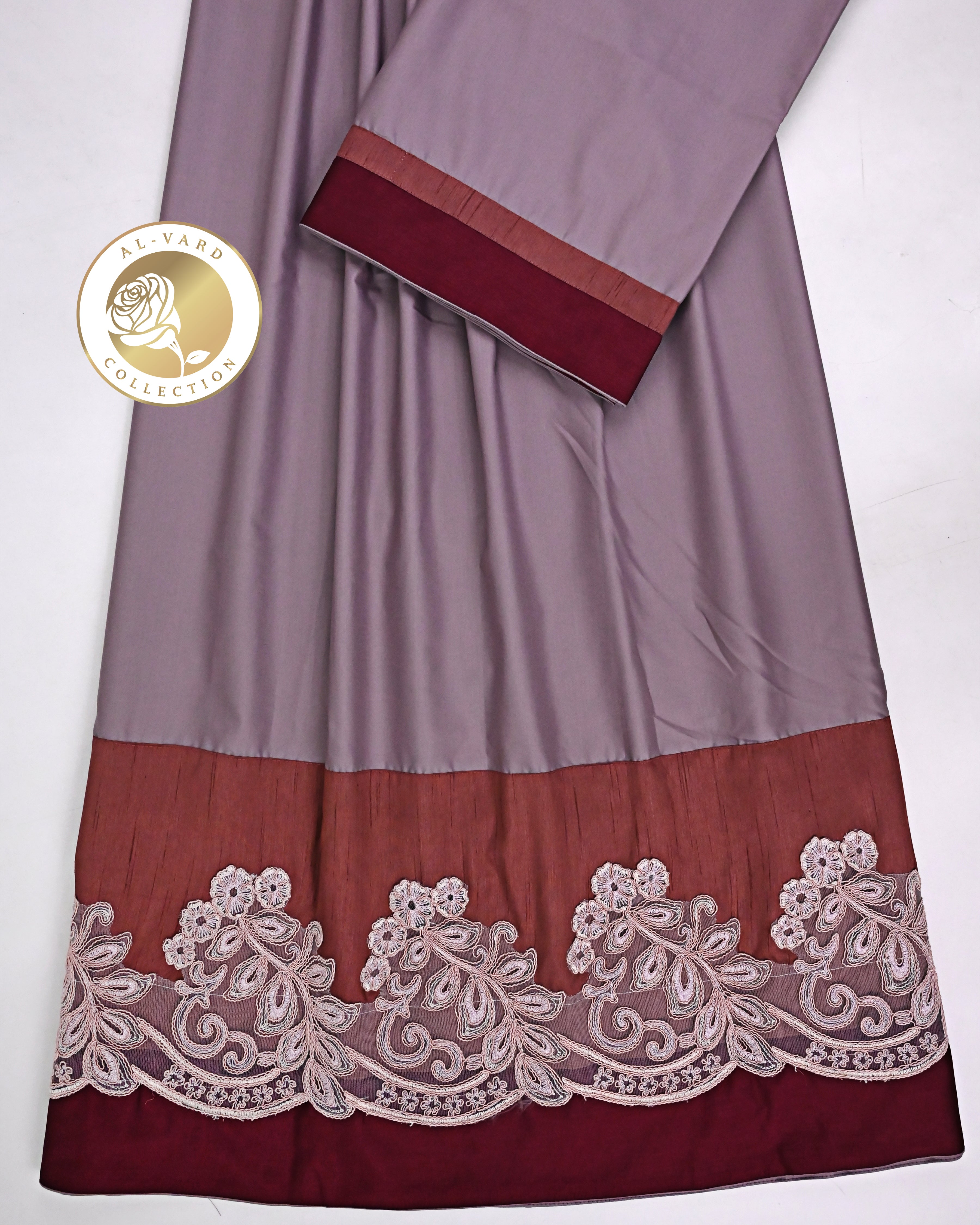 Dark Mauve Rida With Dark Panel & Smart Imported Lace