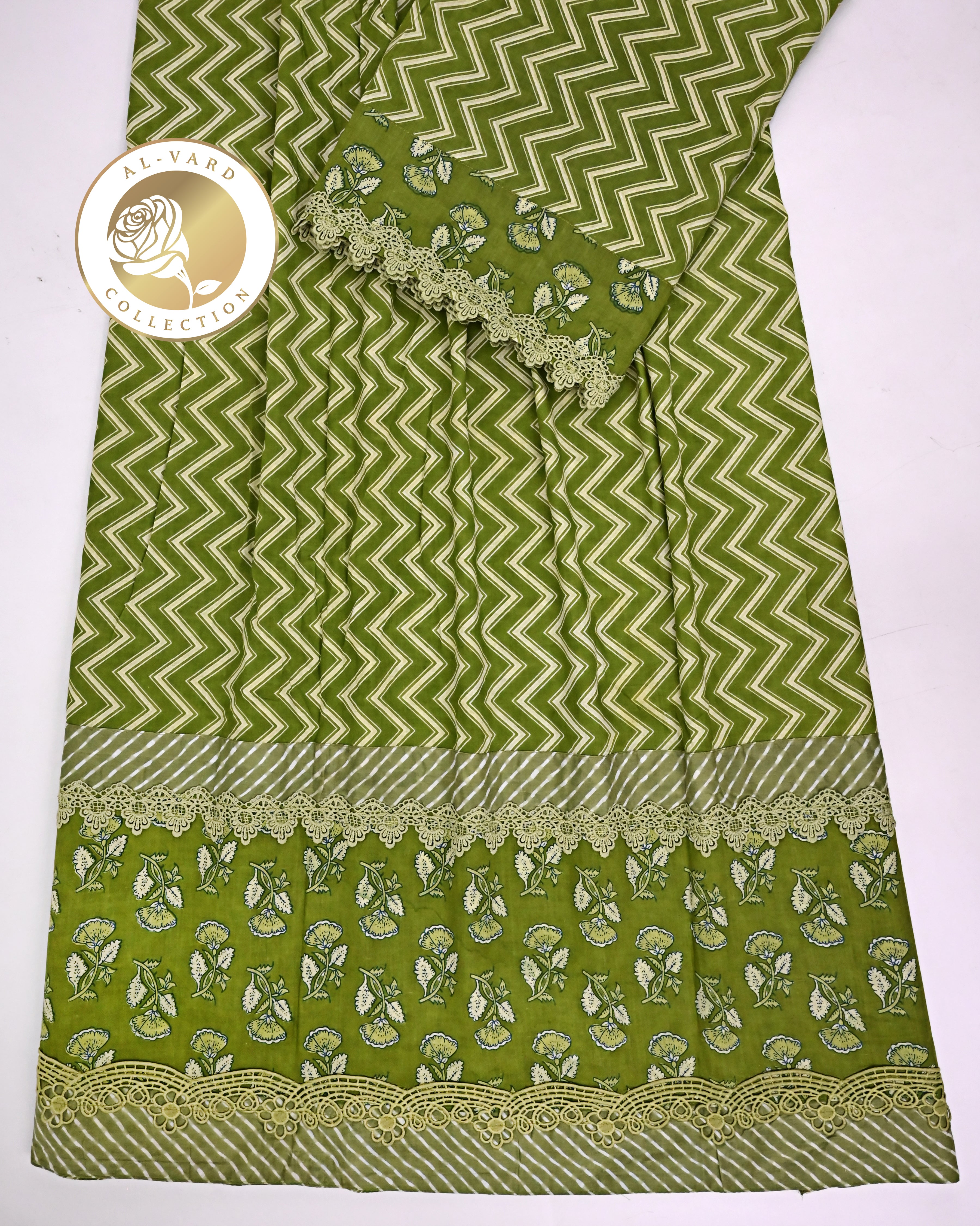 Grass Green Chevron Batik Rida With Smart Floral Batik Panel & Same Color Lace