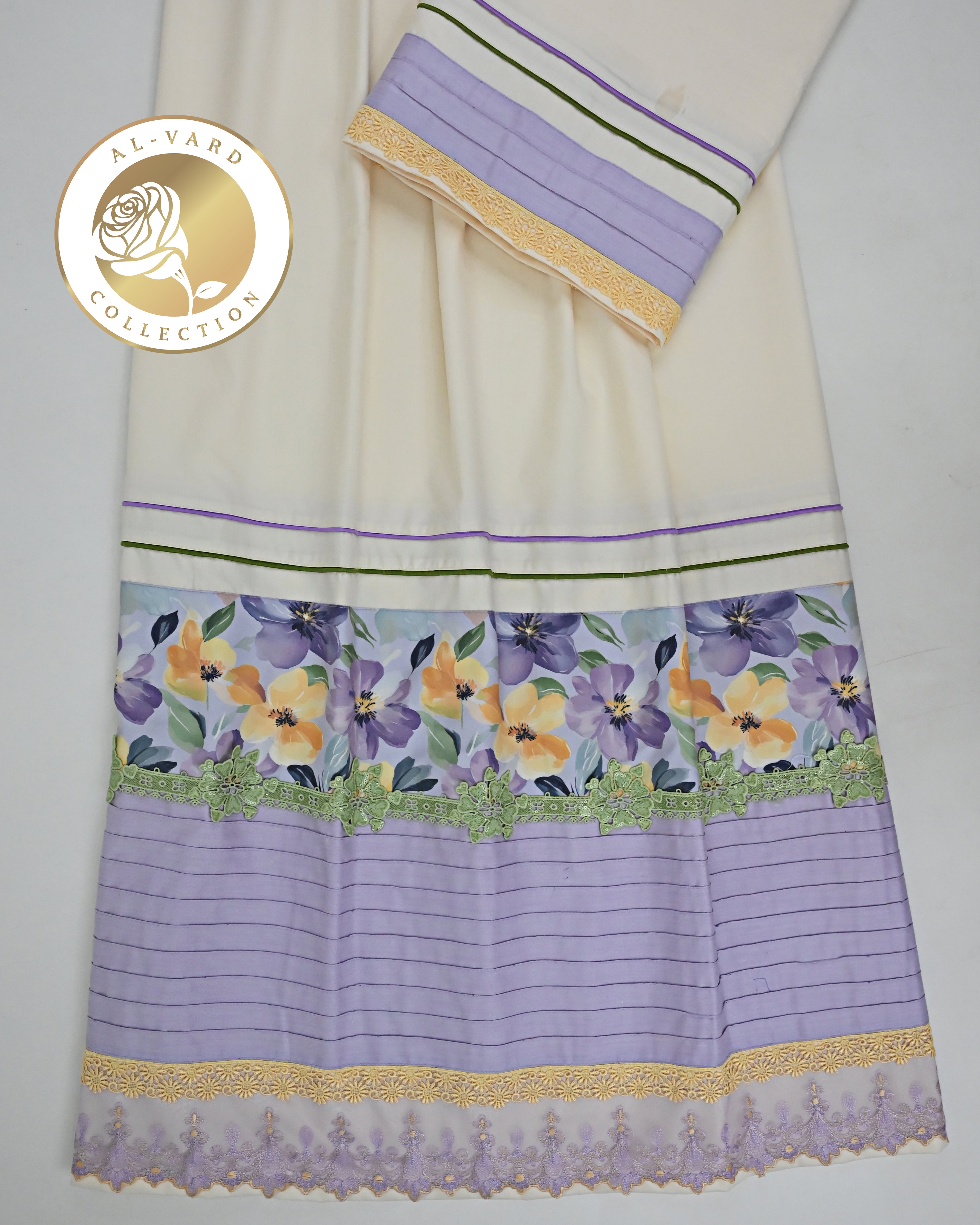 Ivory Rida With Smart Floral Lilac Pintex Panel & Smart Floral Lace & Pipin
