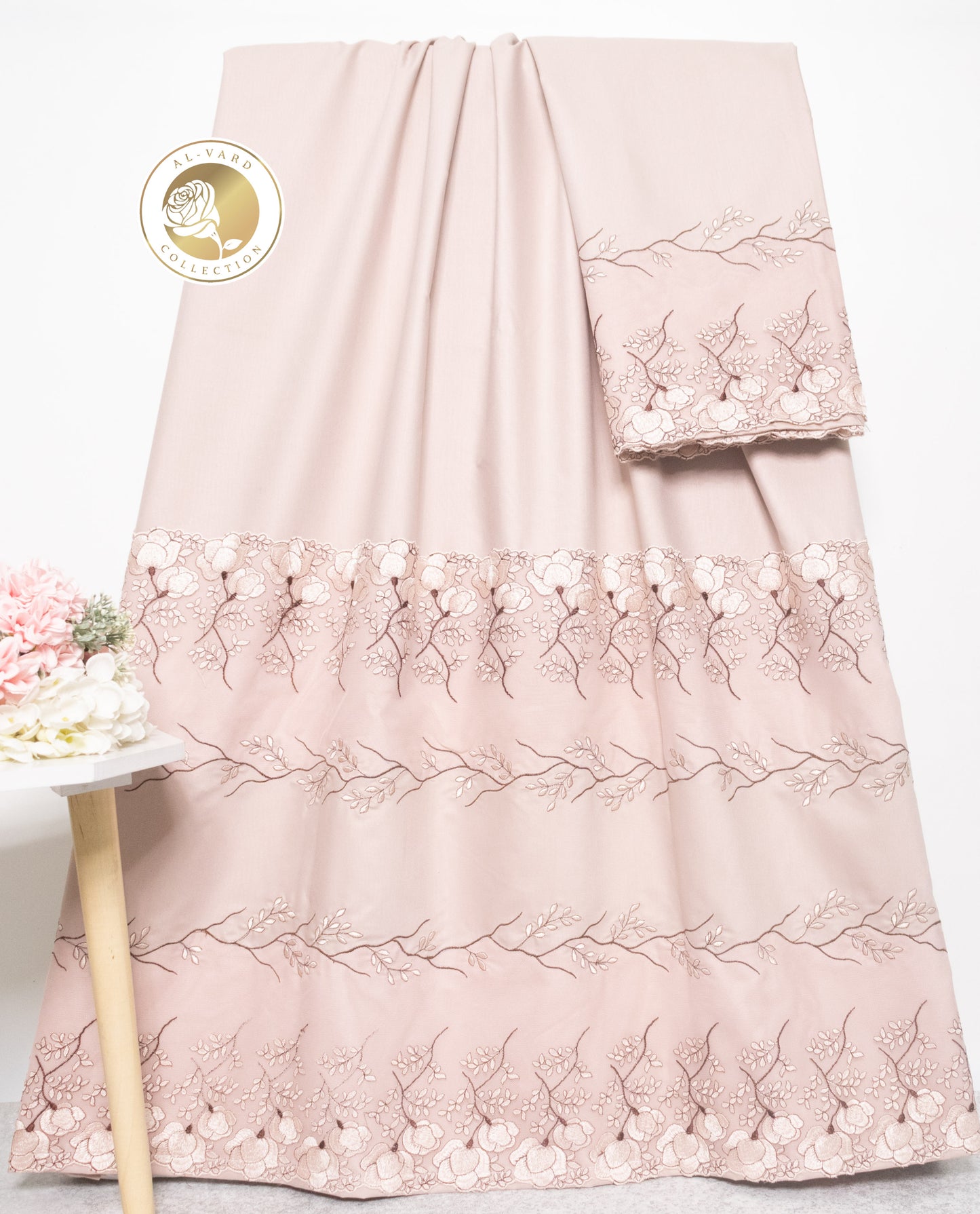 Light Khaki Rida With Smart Floral Lacing