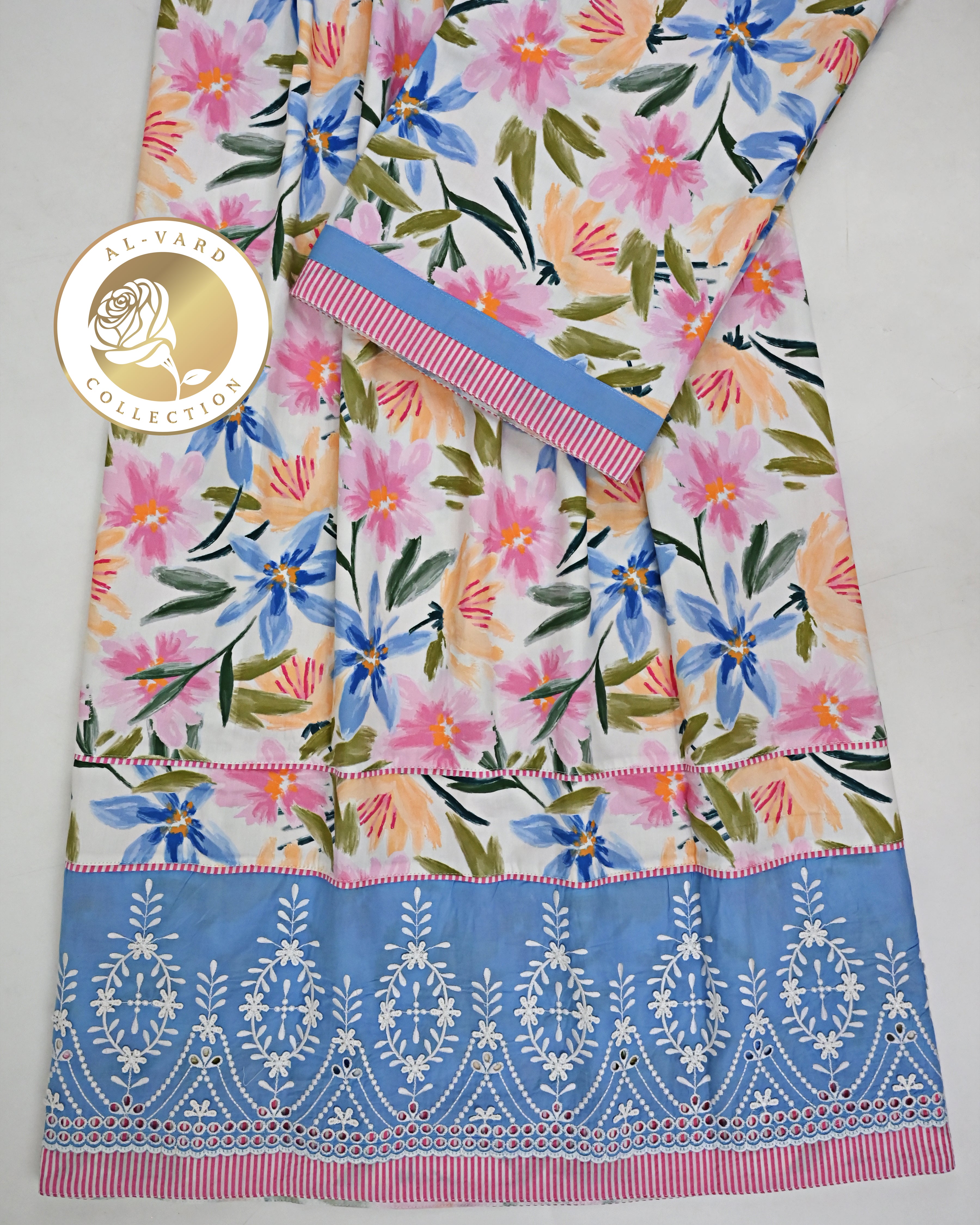 Multi Color Floral Print Rida With Smart Blue Panel With Floral Embroidery & Pipin