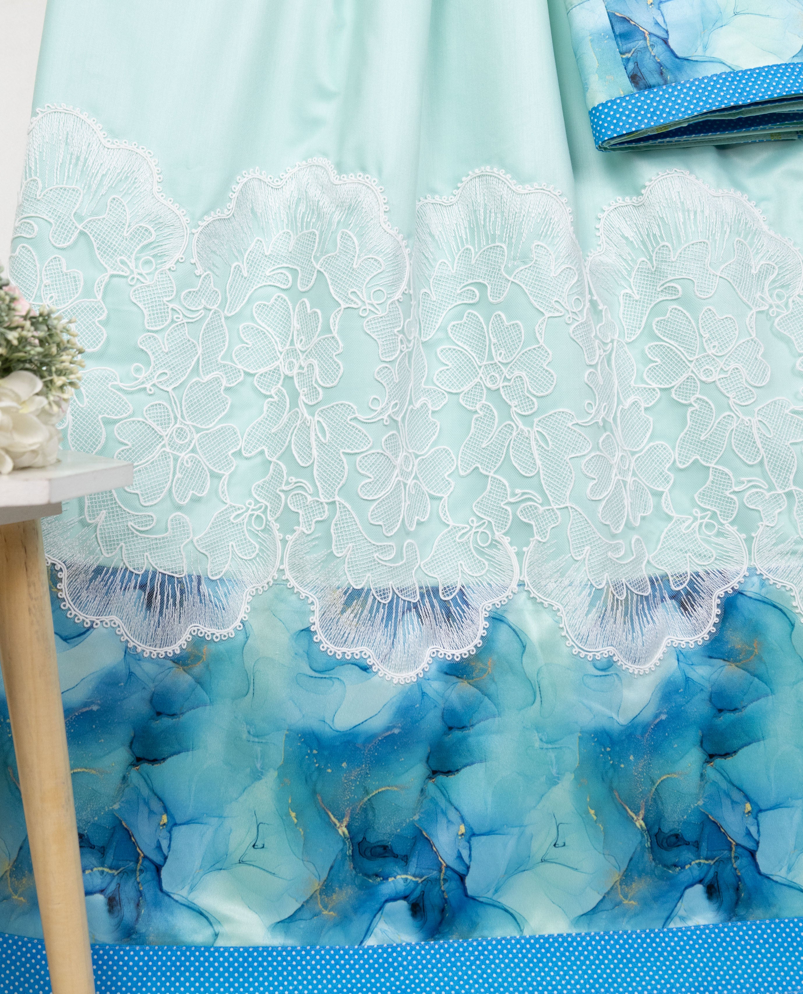 Pale Turquoise Rida With Smart White Floral Lace & Turquoise Floral Print Panel