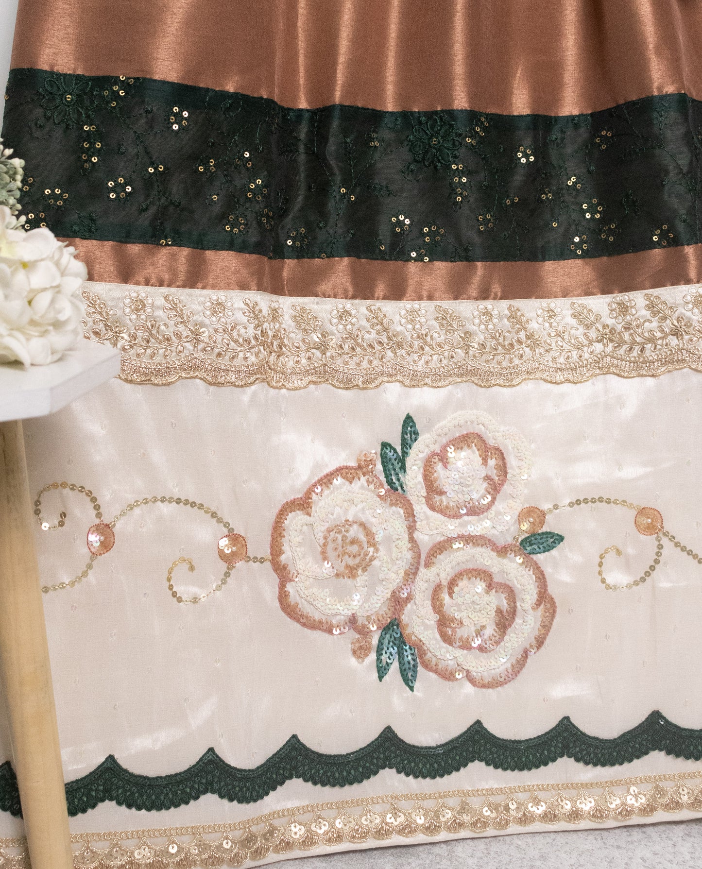 Dark Brown Rida With Smart Cream Panel & Golden Lace & Work