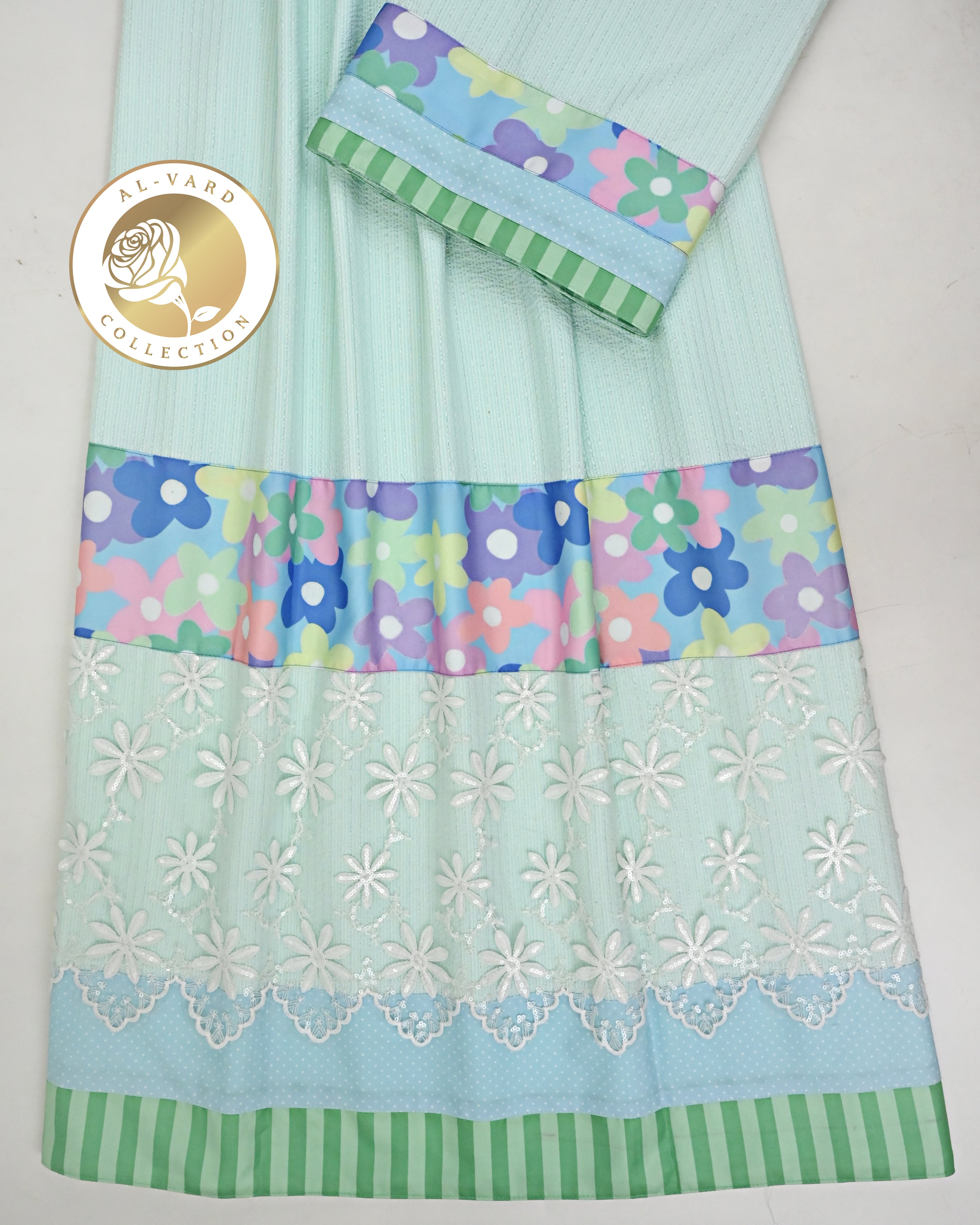 Light Mint Green Popcorn Rida With Multi Color Floral Panel & Smart Floral Lace