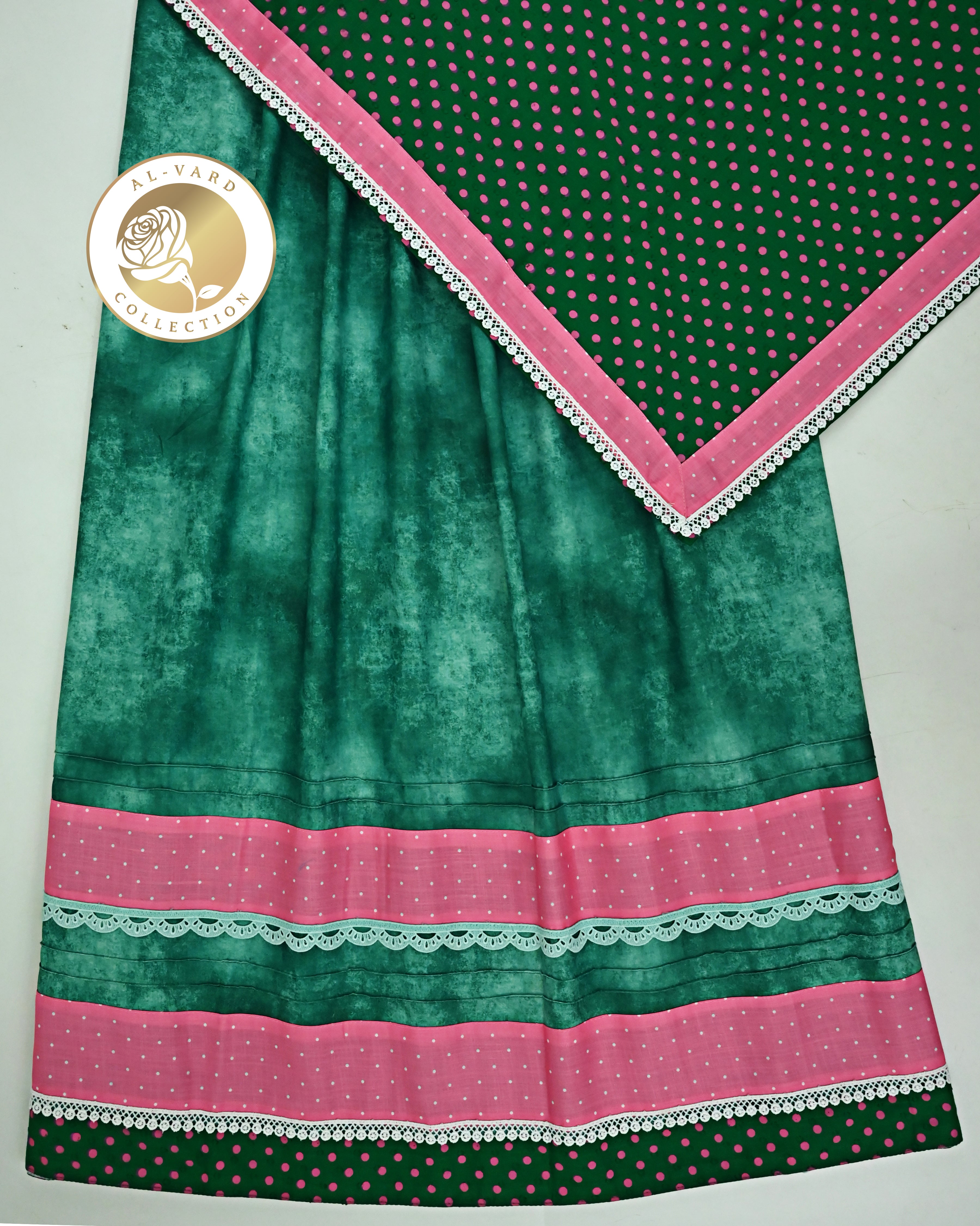 Deep Forest Green Jodi With Smart Lace & Panel With Green Doted Dupatta