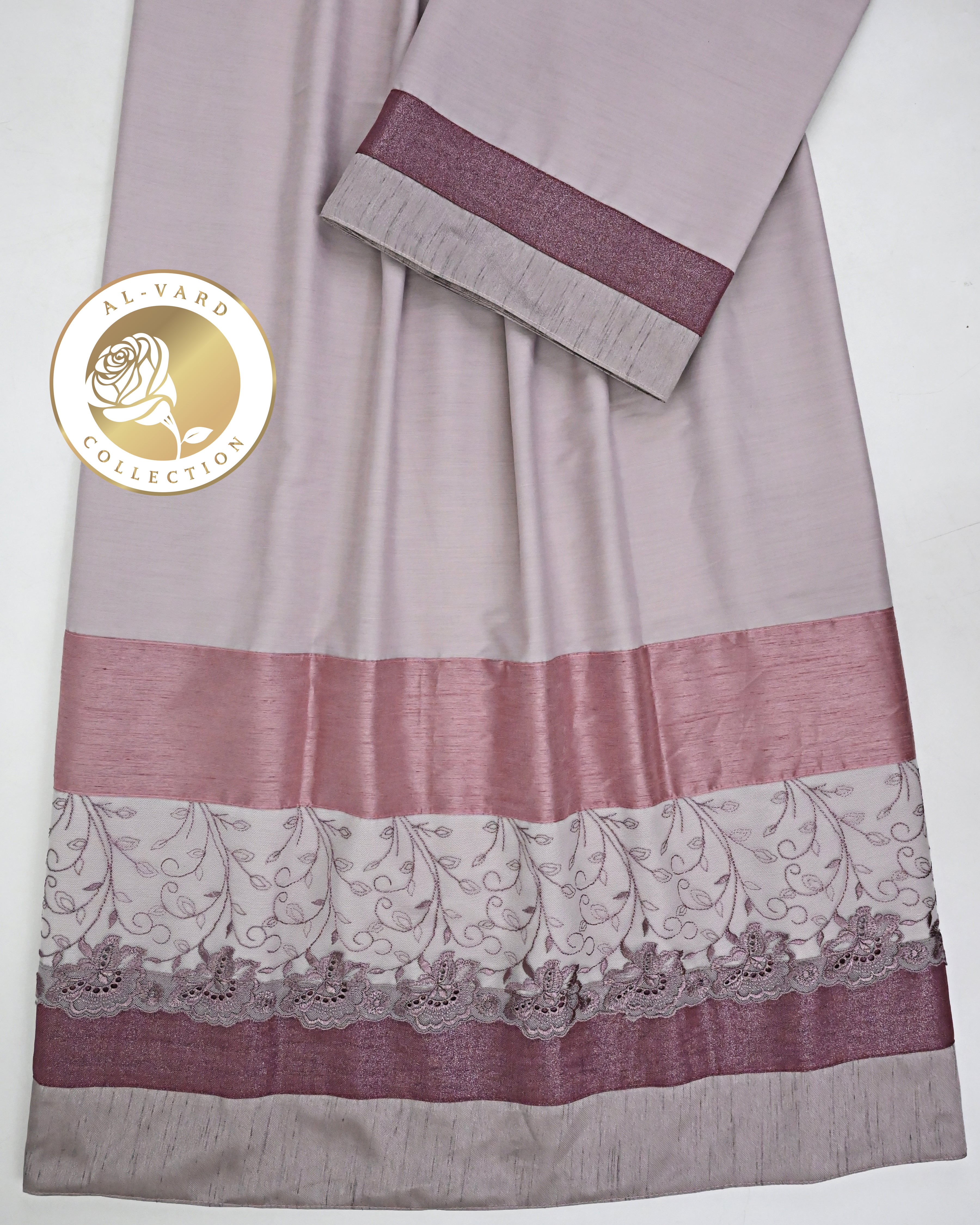 Light Mauve Rida With Smart Floral Lace & Smart Mauve Shade Panel