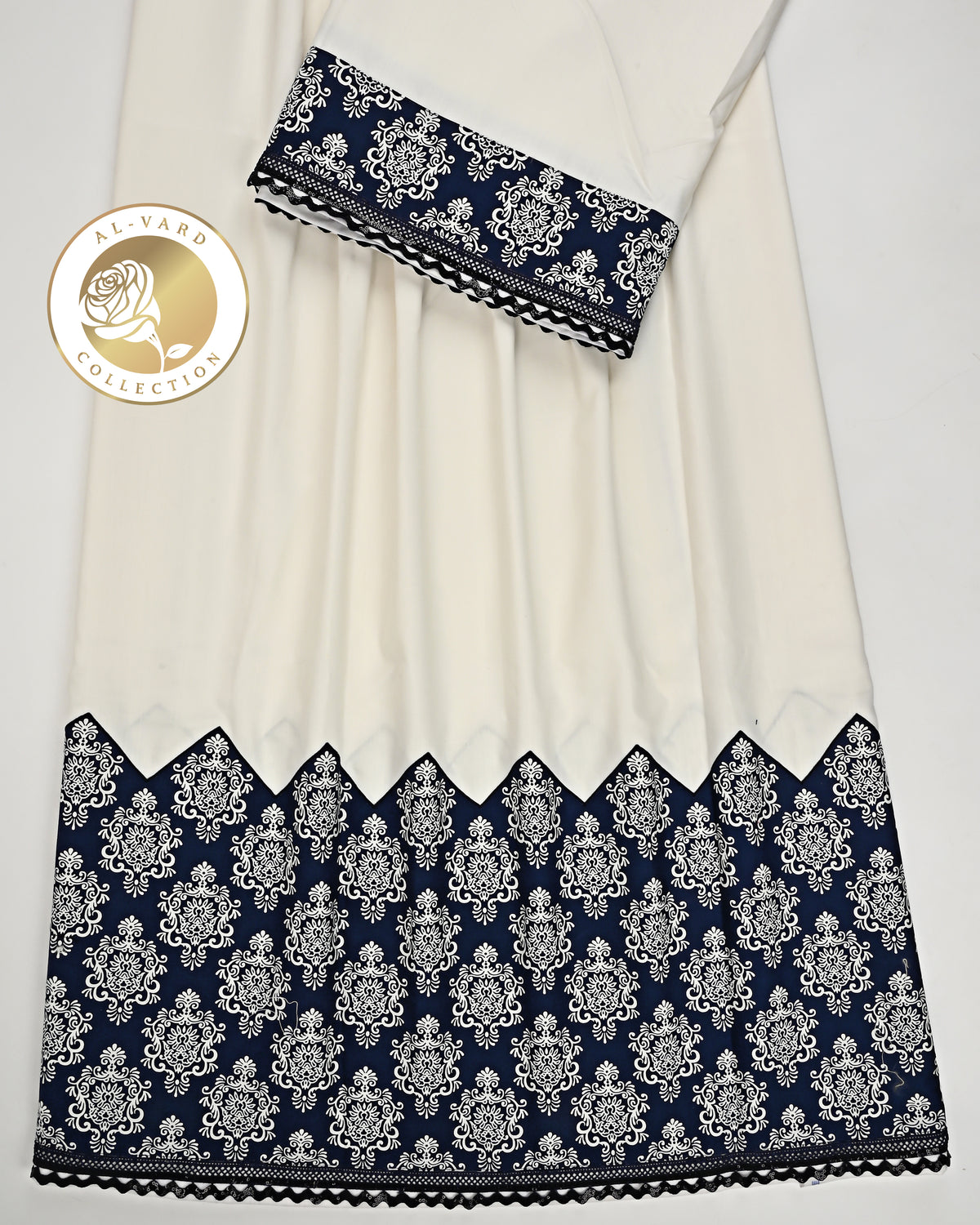 Off White Rida With Smart Navy Blue Printed Panel – AL-Vard Collection