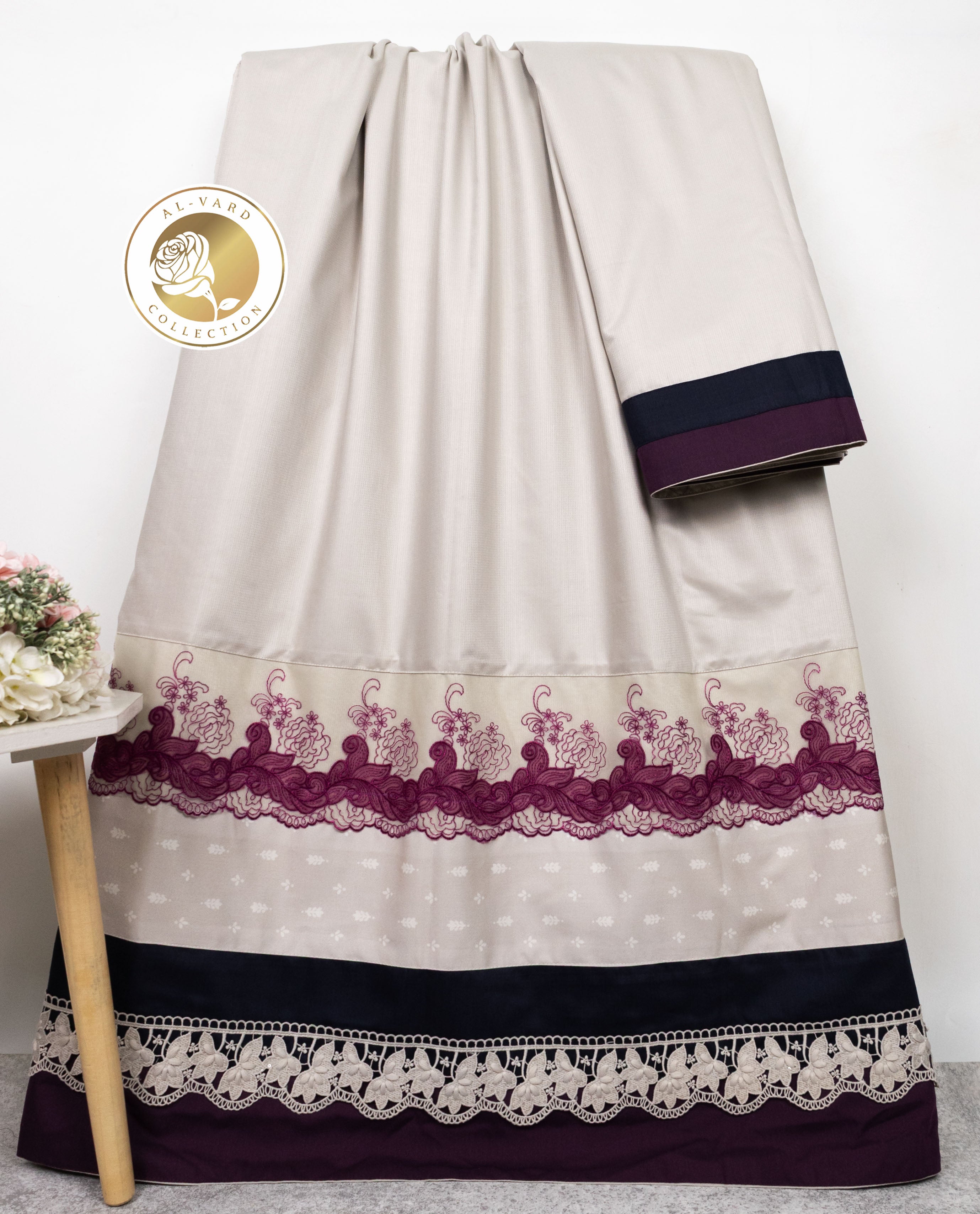Smoky Beige Rida With Smart Floral Lace & Smart Dark Panel