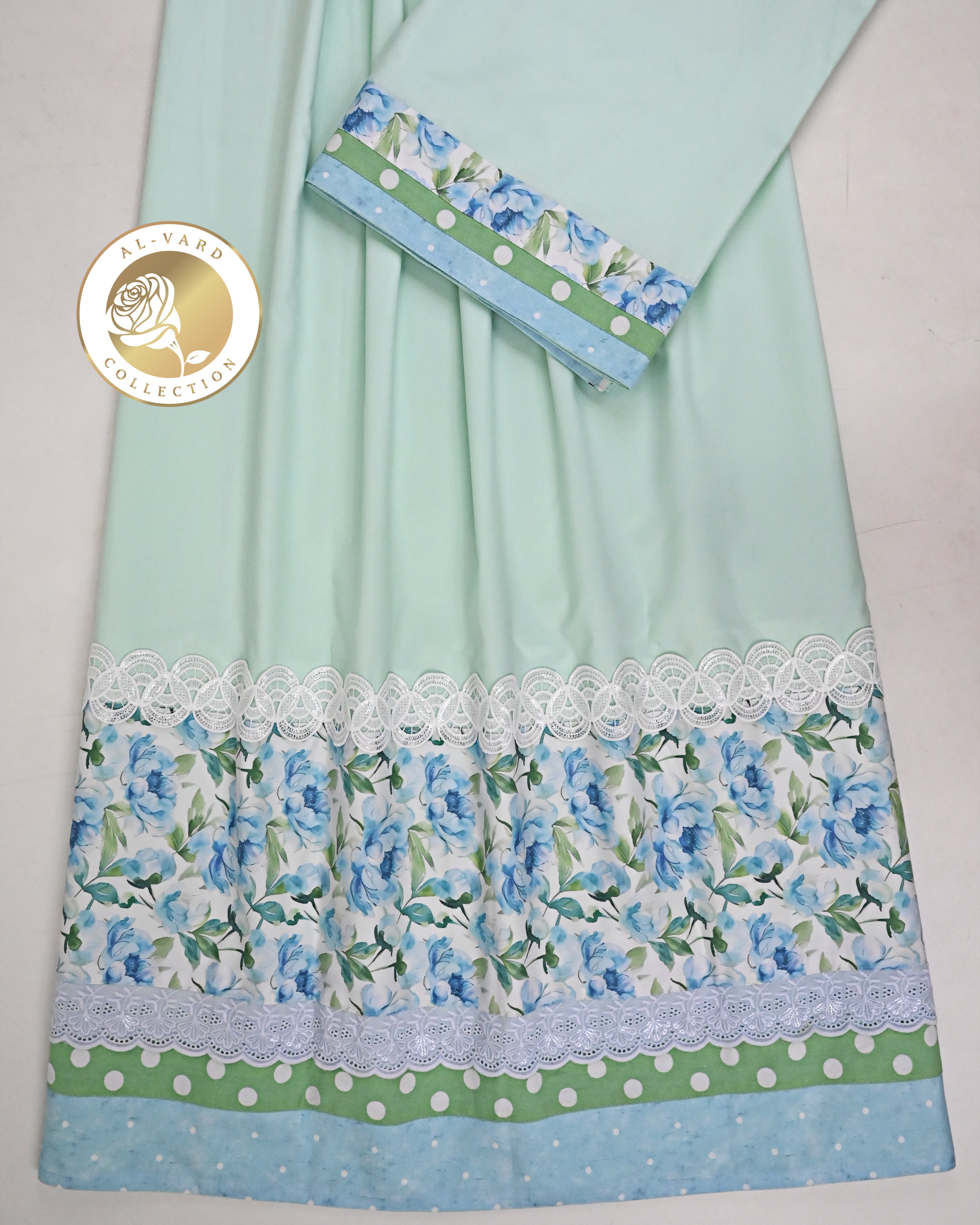 Mint Green Rida With Floral Lace & Floral Dotted Print Panel