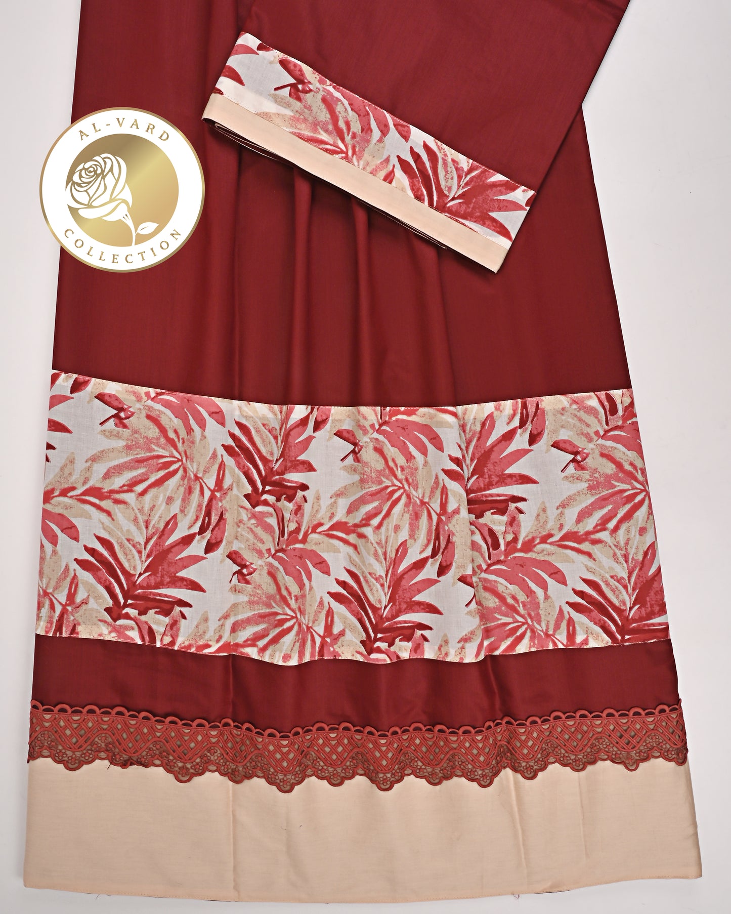 Barn Red Rida With Smart Floral Panel & Smart Lace