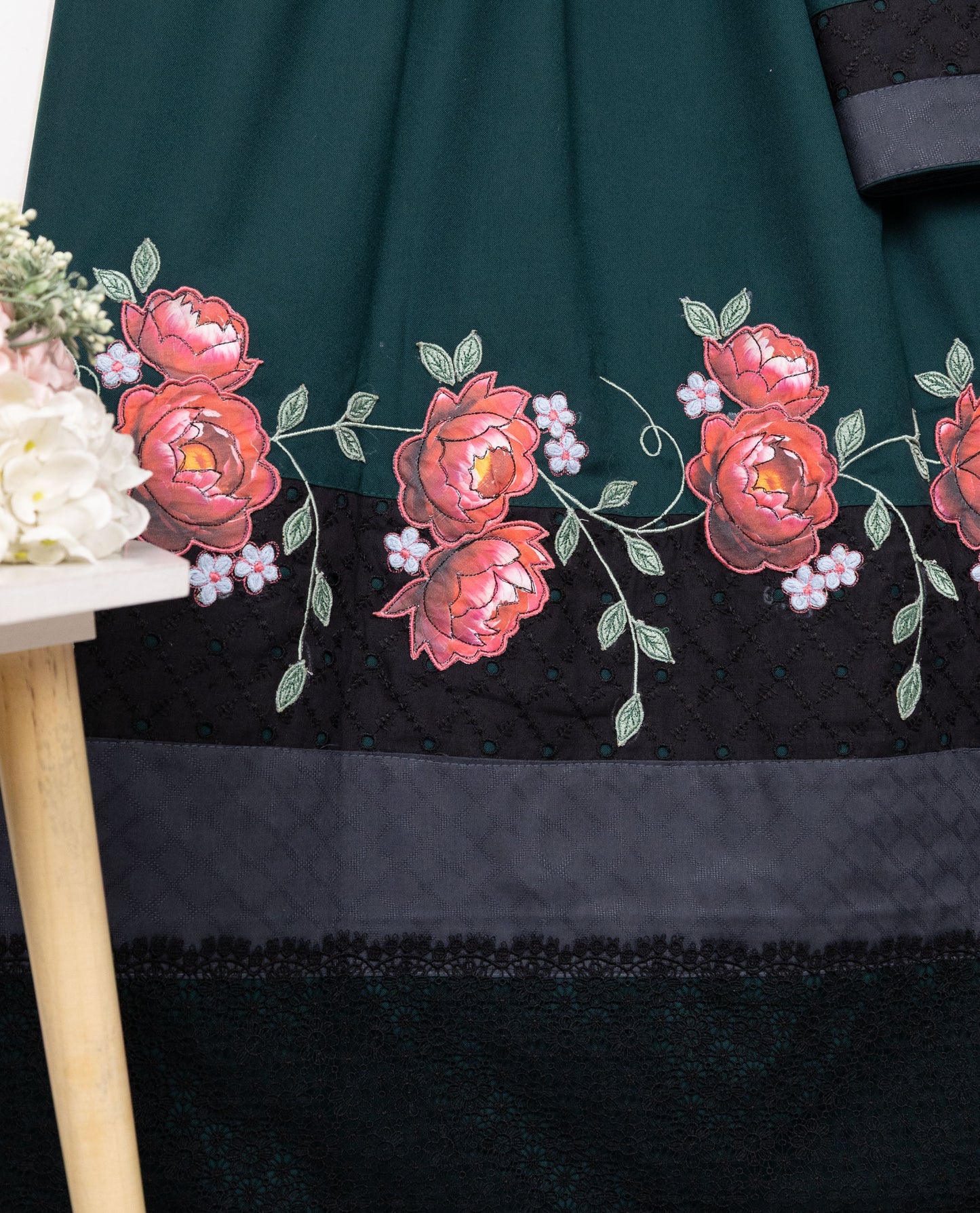 Dark Green Rida With Smart Floral All Over Work & Dark Lace Panel