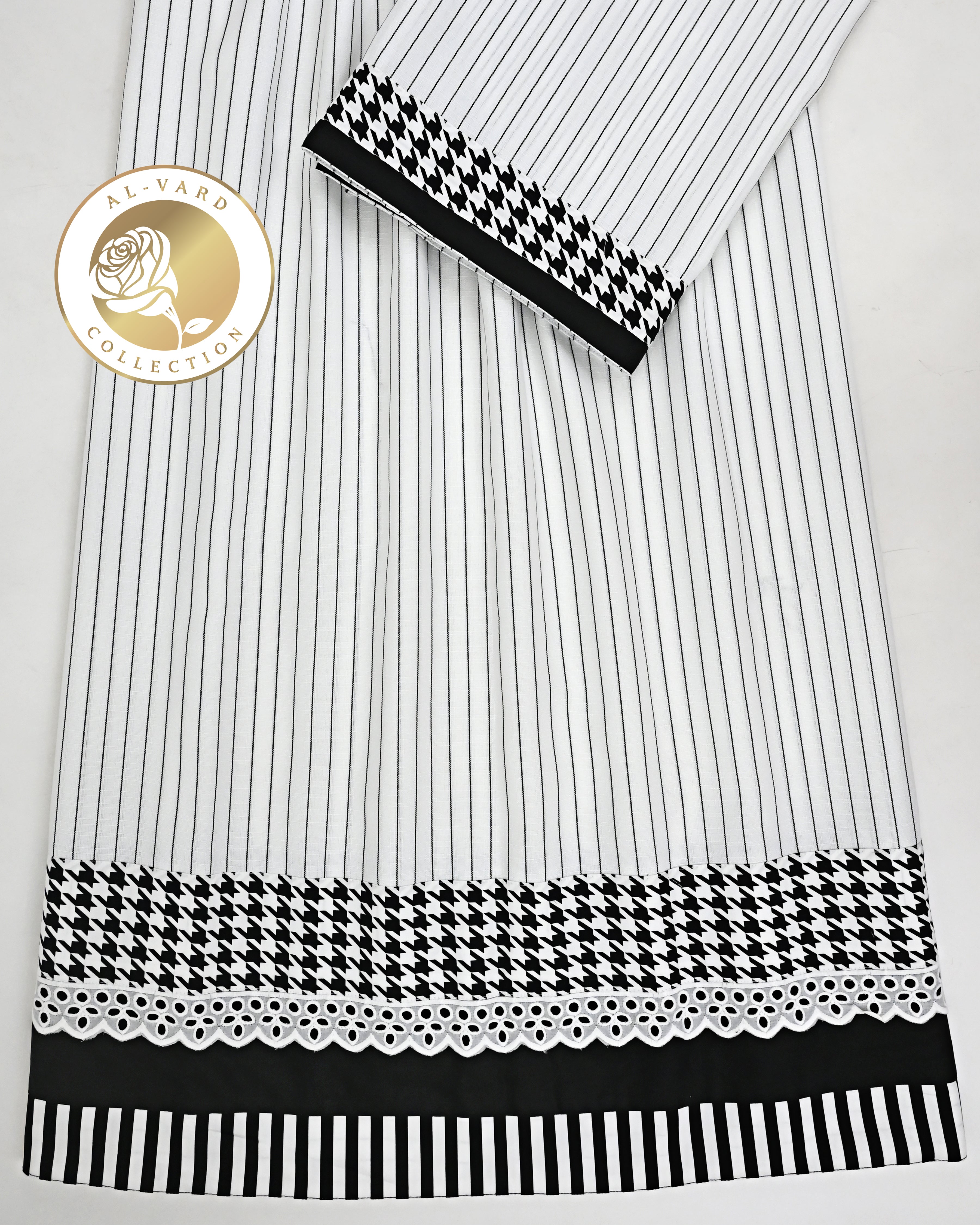 Stark White Black Lining Rida With Smart Design Panel & Smart Lace