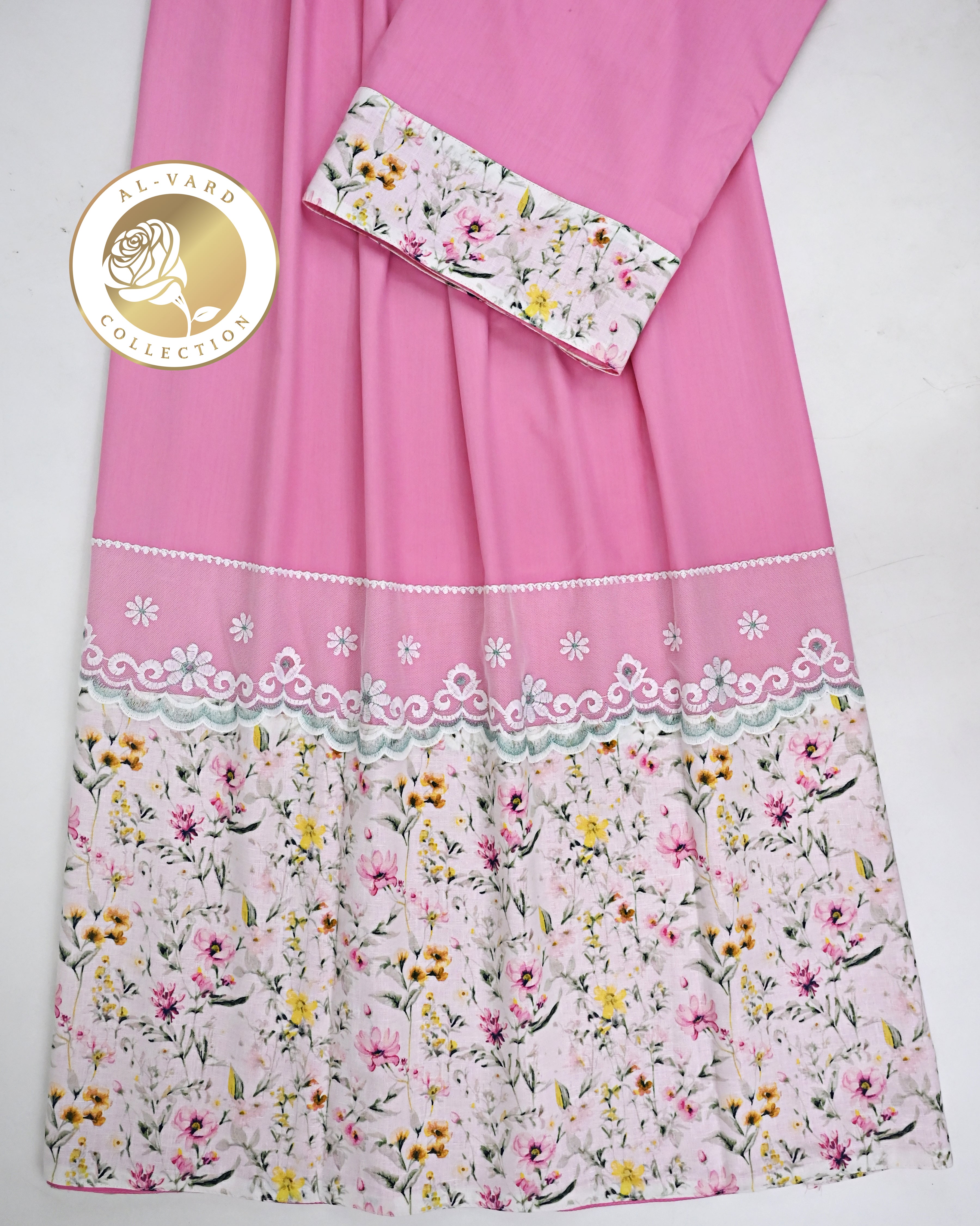 Bubble Gum Rida With Beautiful Floral Print Panel & Smart Lacing