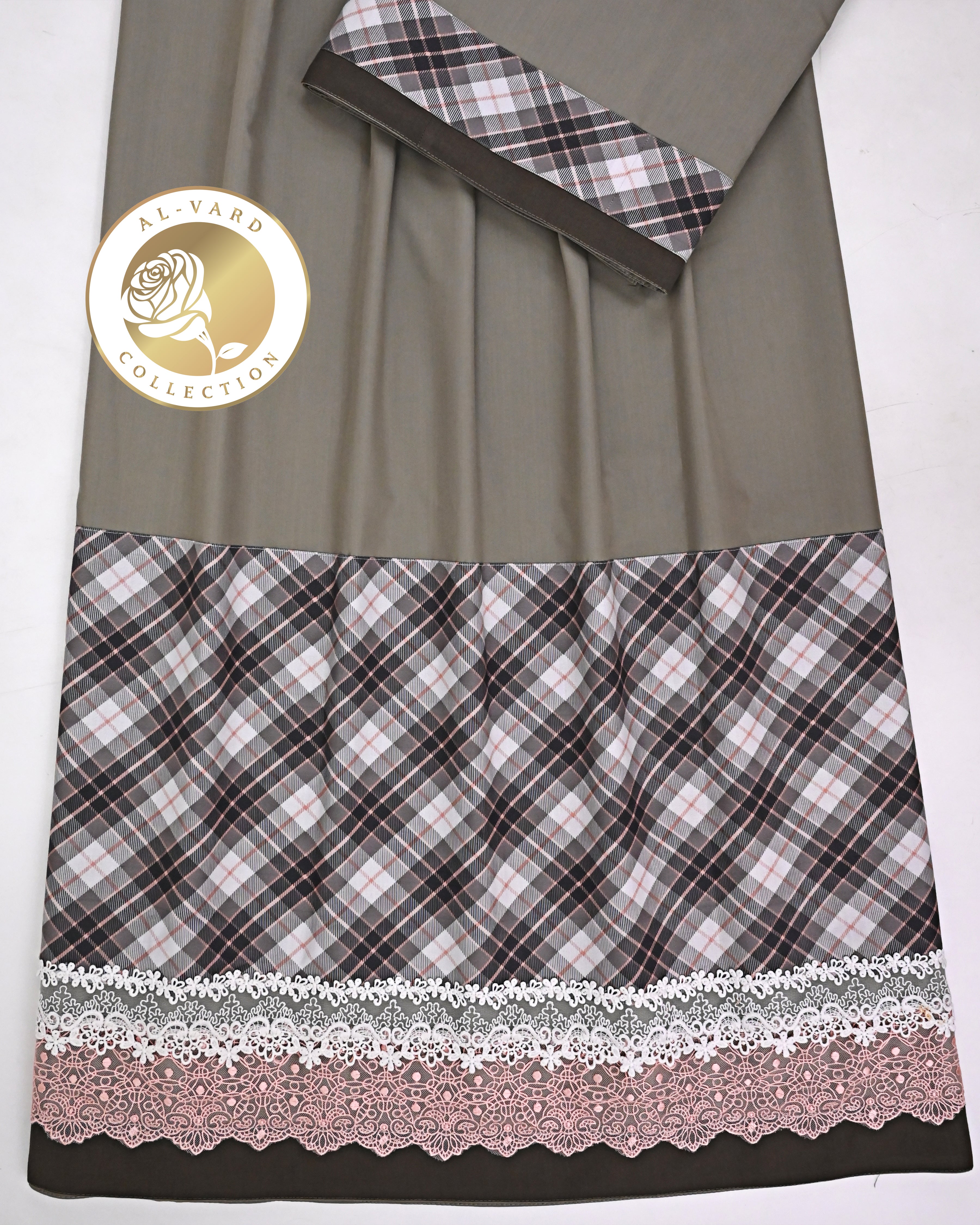 Fossil Grey Rida With Smart Checks Panel & Smart Mini Floral Design Lace