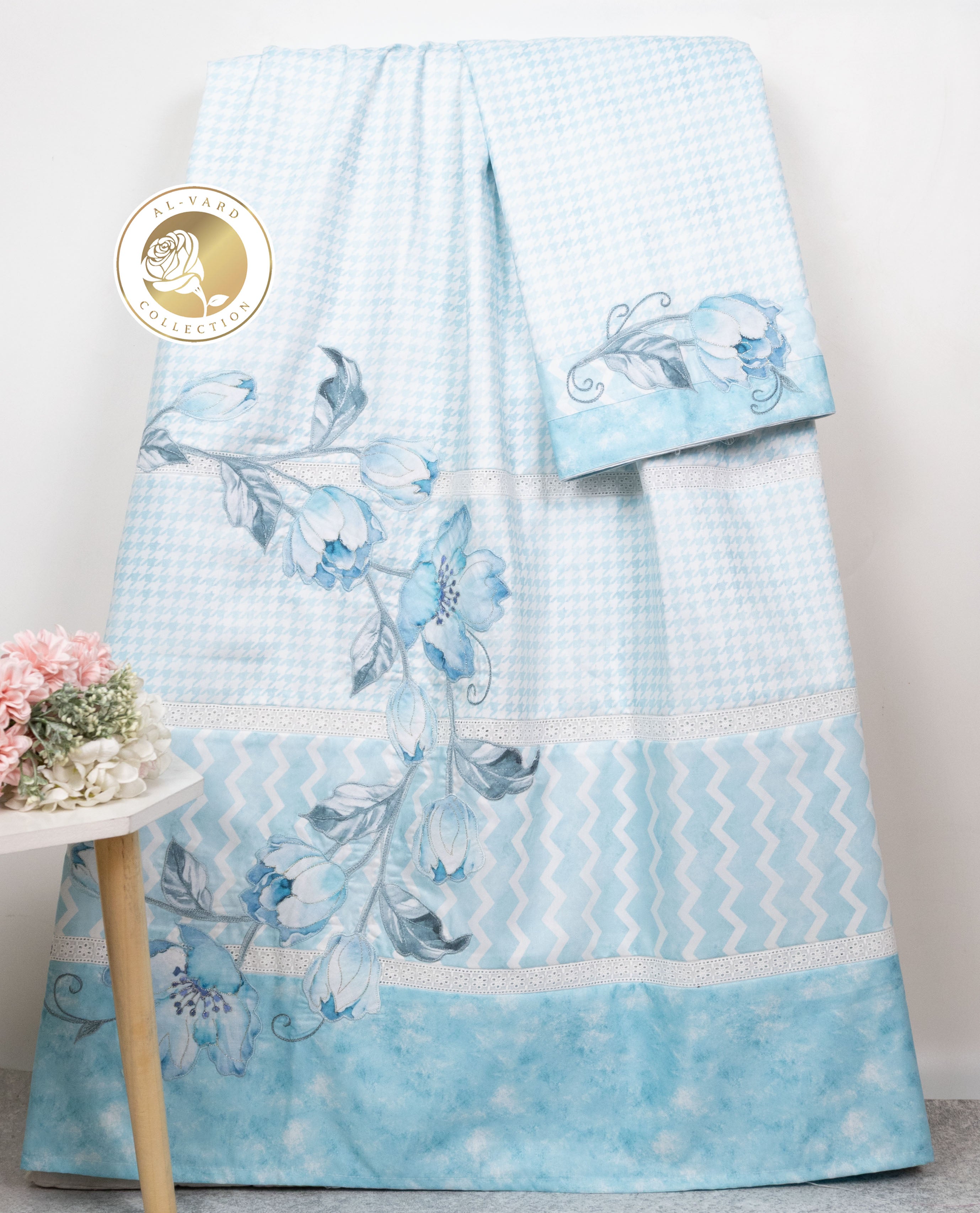 Blue White Checks Chevron Rida With Smart Pattern & Smart Floral Applique Work
