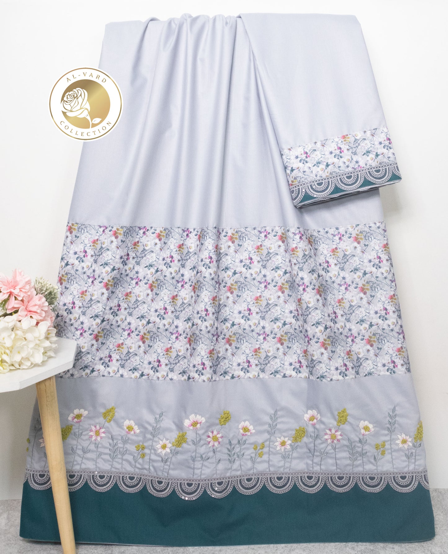 Light Grey Rida With Smart Floral Belt & Floral Work