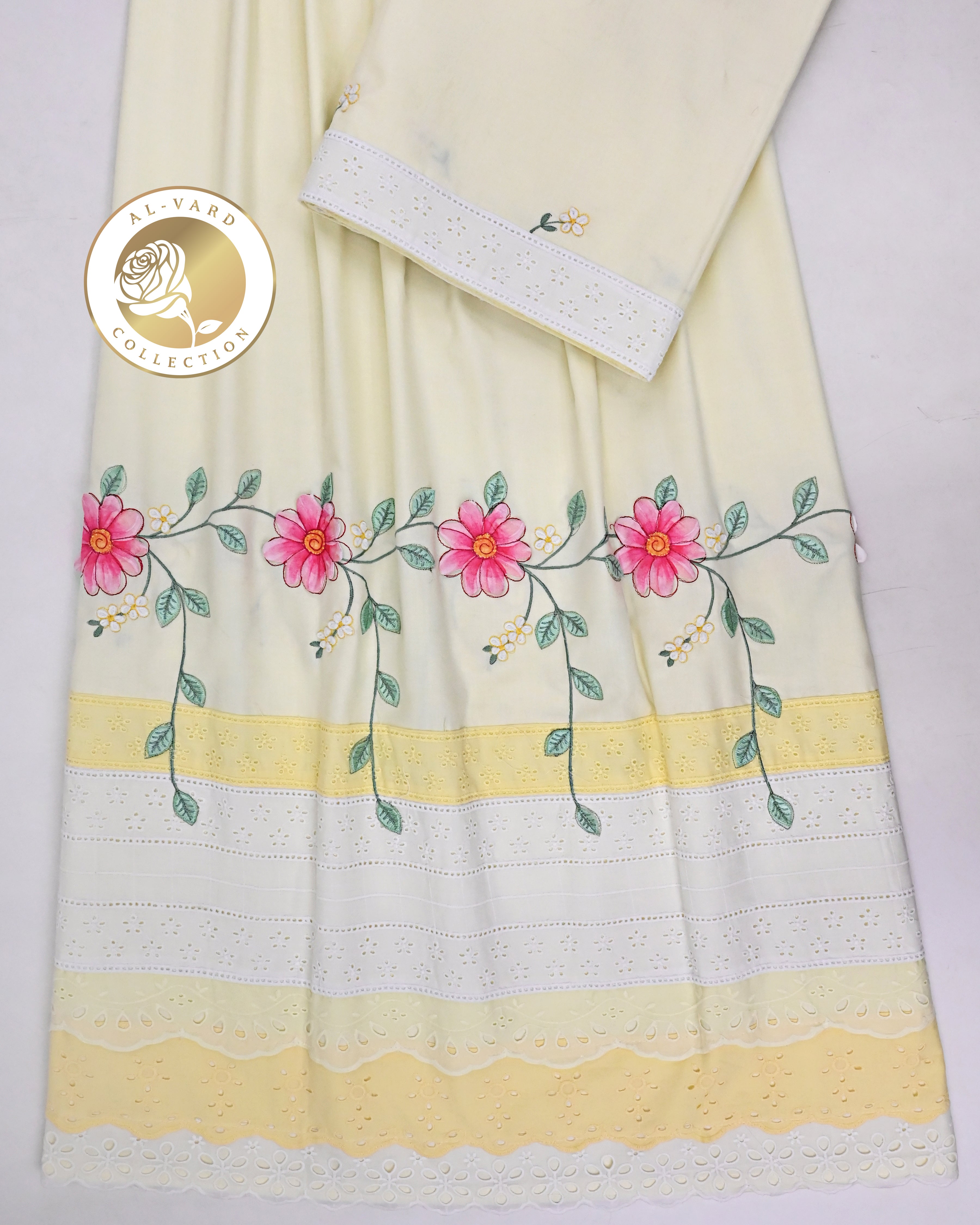 Ivory Rida With Smart Heavy Lacing & Beautiful Floral Work