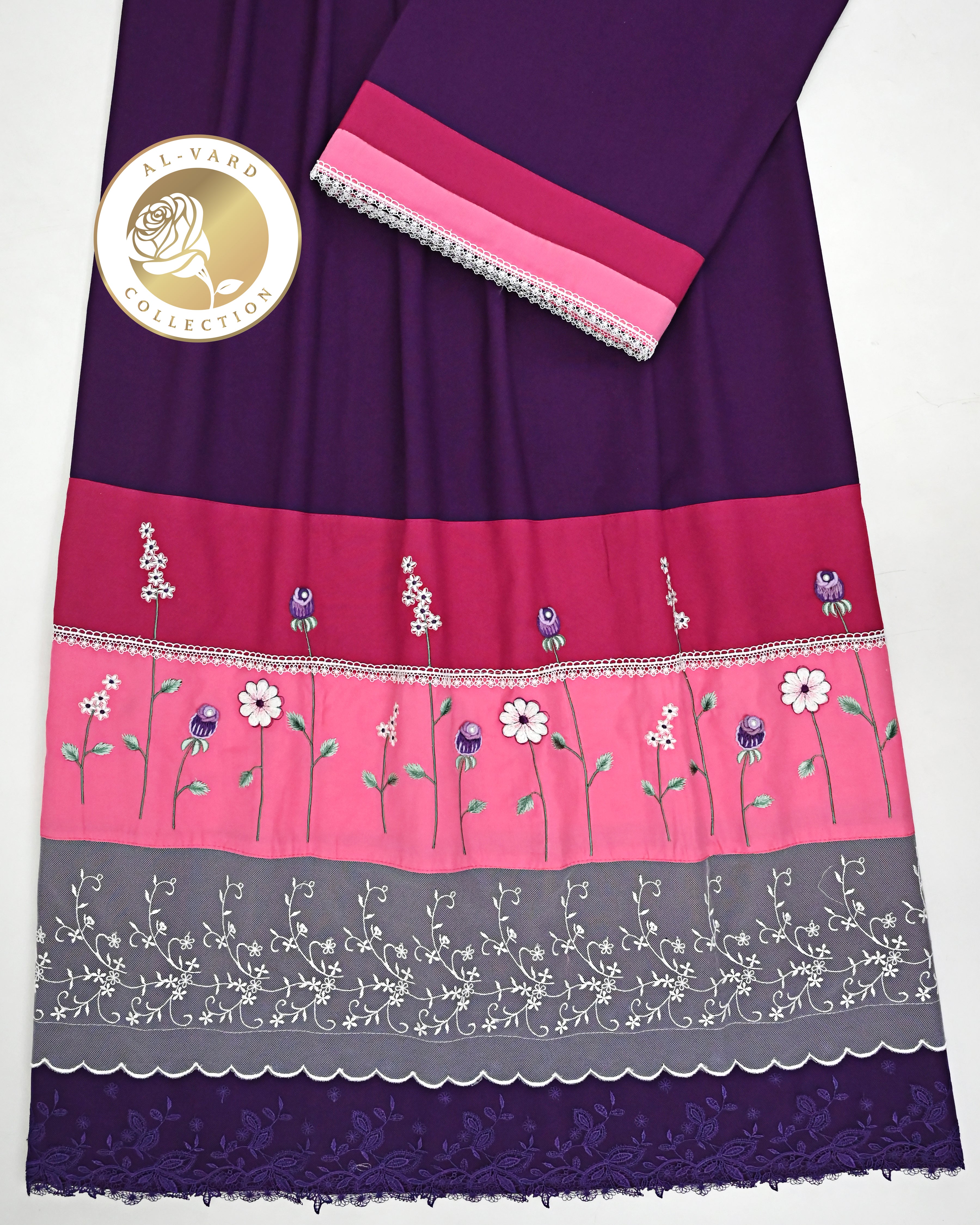 Deep Voilet Rida With Smart Panel Smart Floral Work & Floral Lacing
