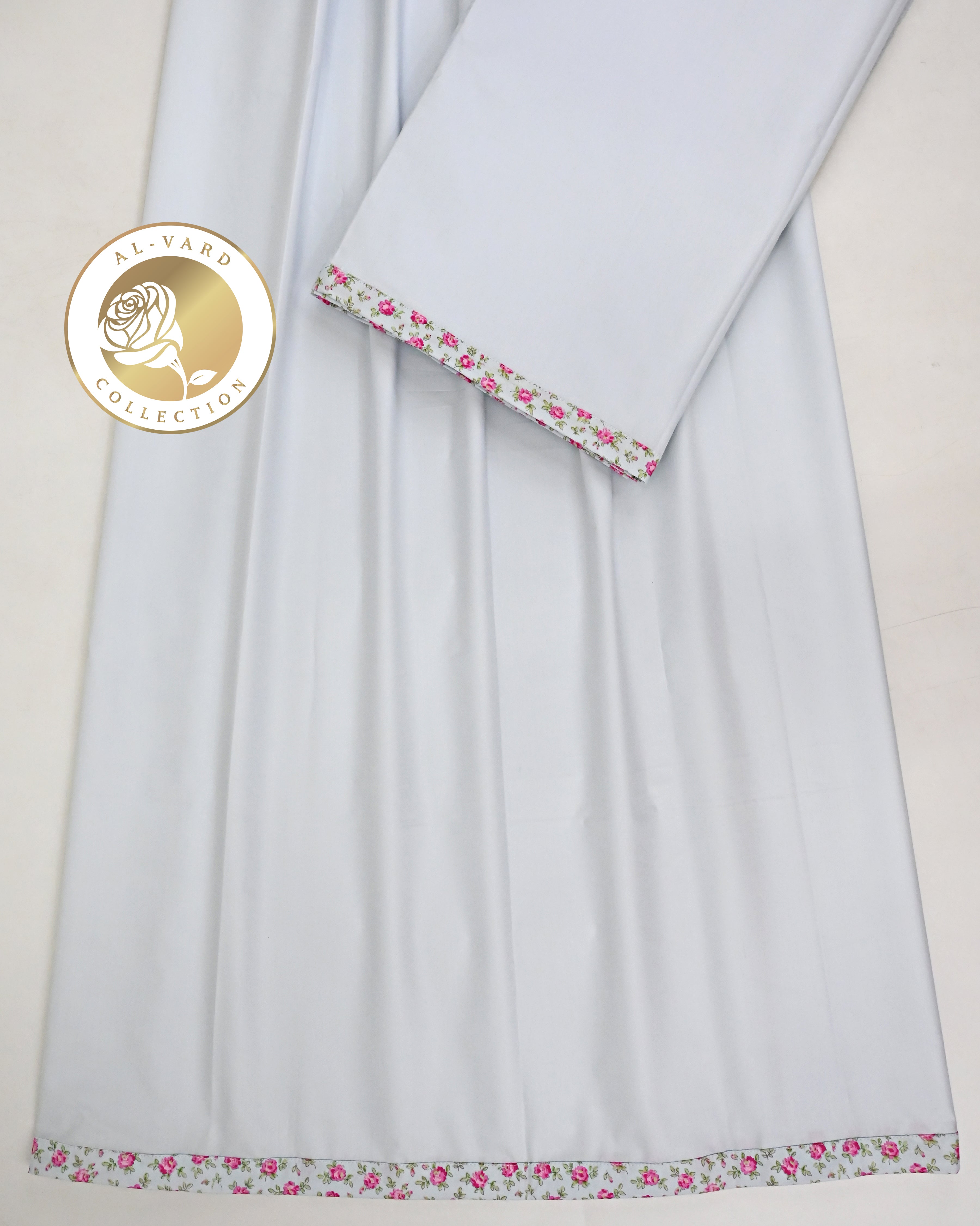 Pale Powder Blue Ohbat Rida With Smart Floral Patti