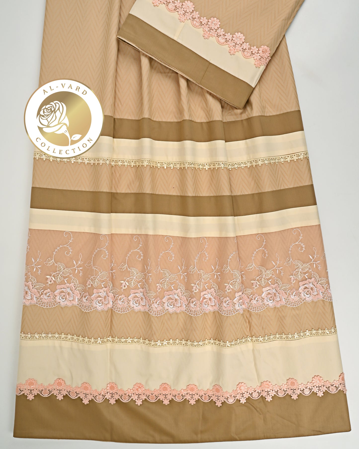 Beige Rida With Smart Floral Lacing & Smart Panelling
