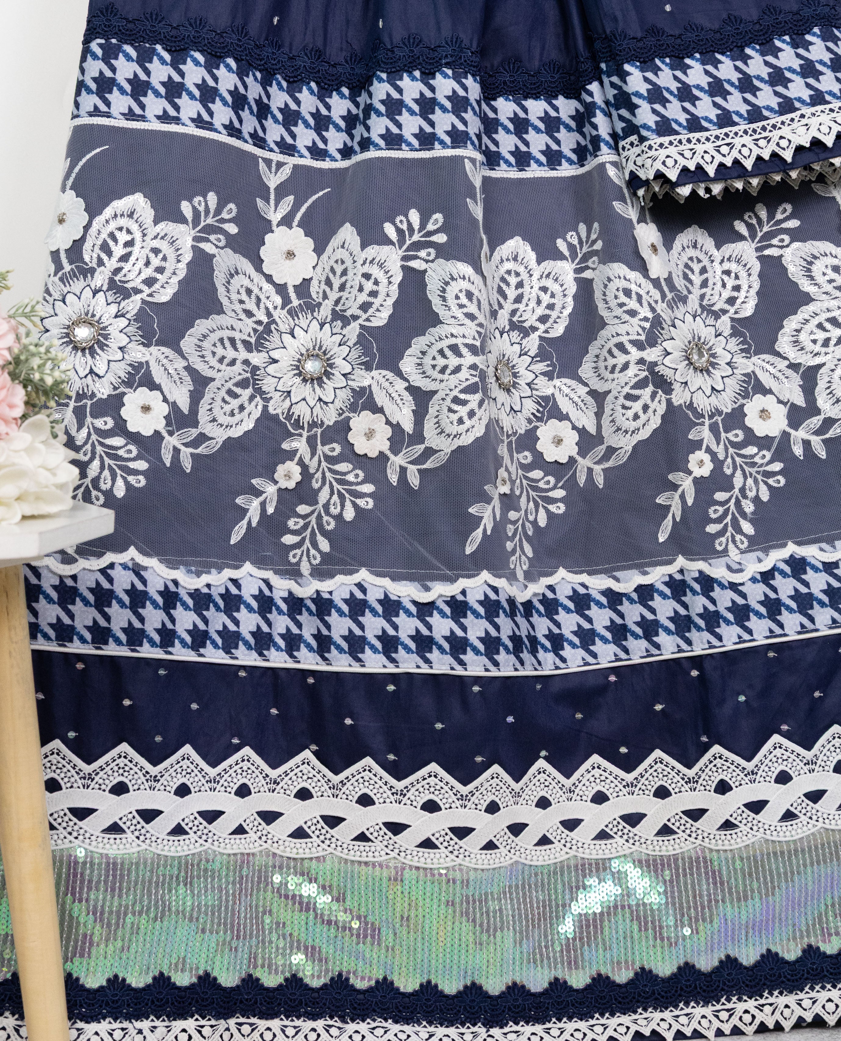 Navy Blue Rida With Smart Sequence Floral Lace & Smart Dark Panel All Over Tikri