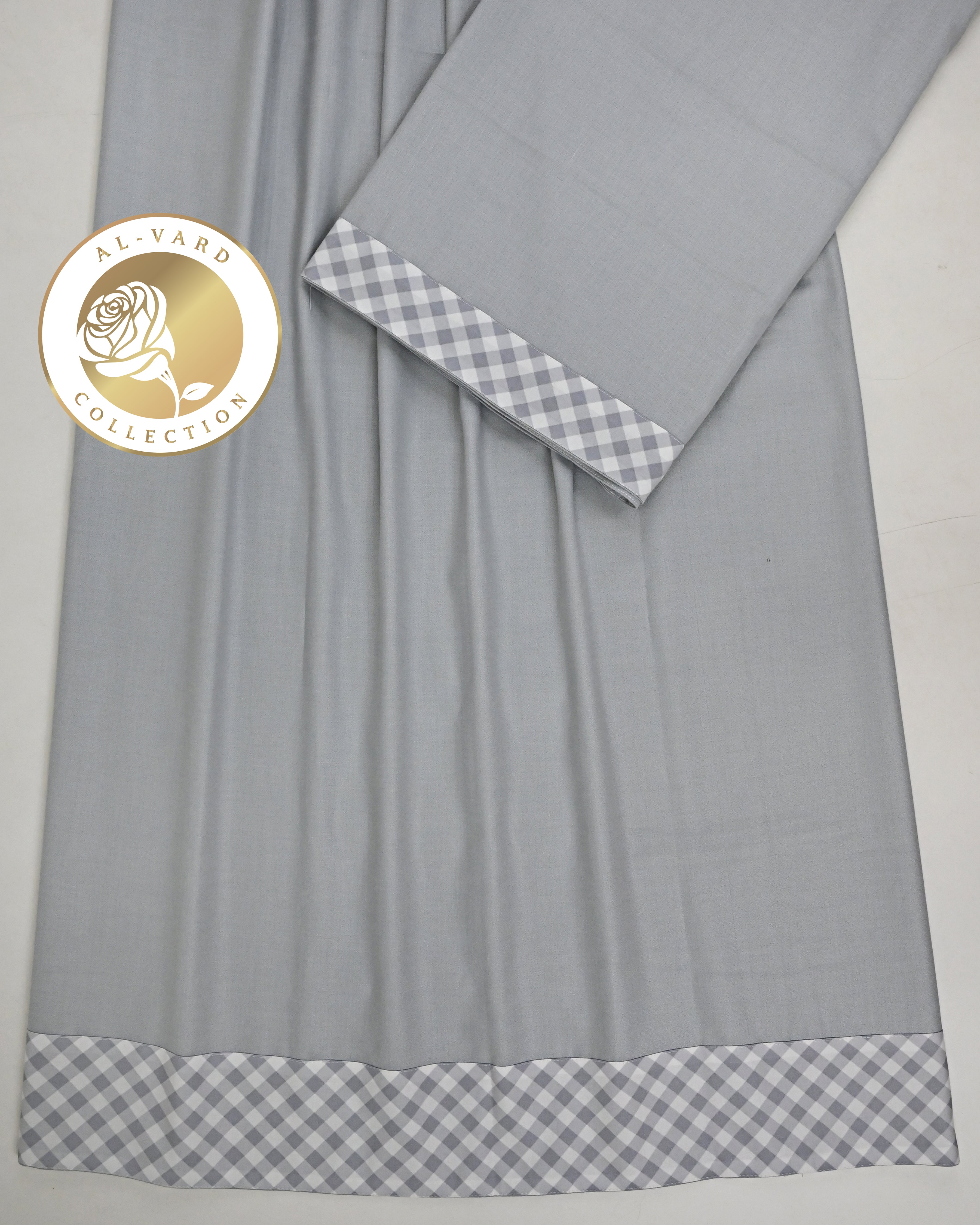 Light Grey Ohbat Rida With Smart Cheks Panel