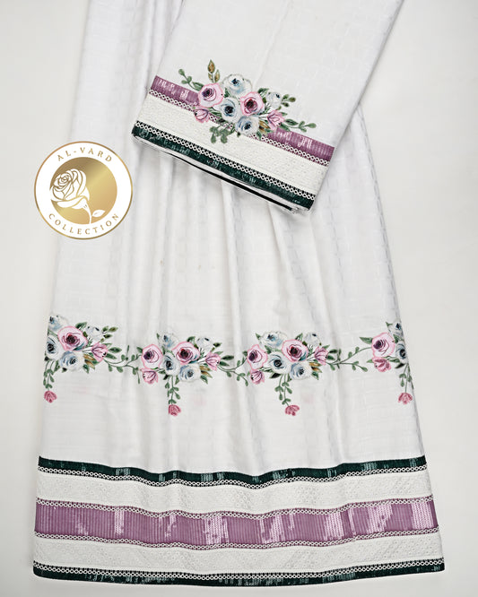 White Rida With Smart Sequence Lacing & Floral Border Work