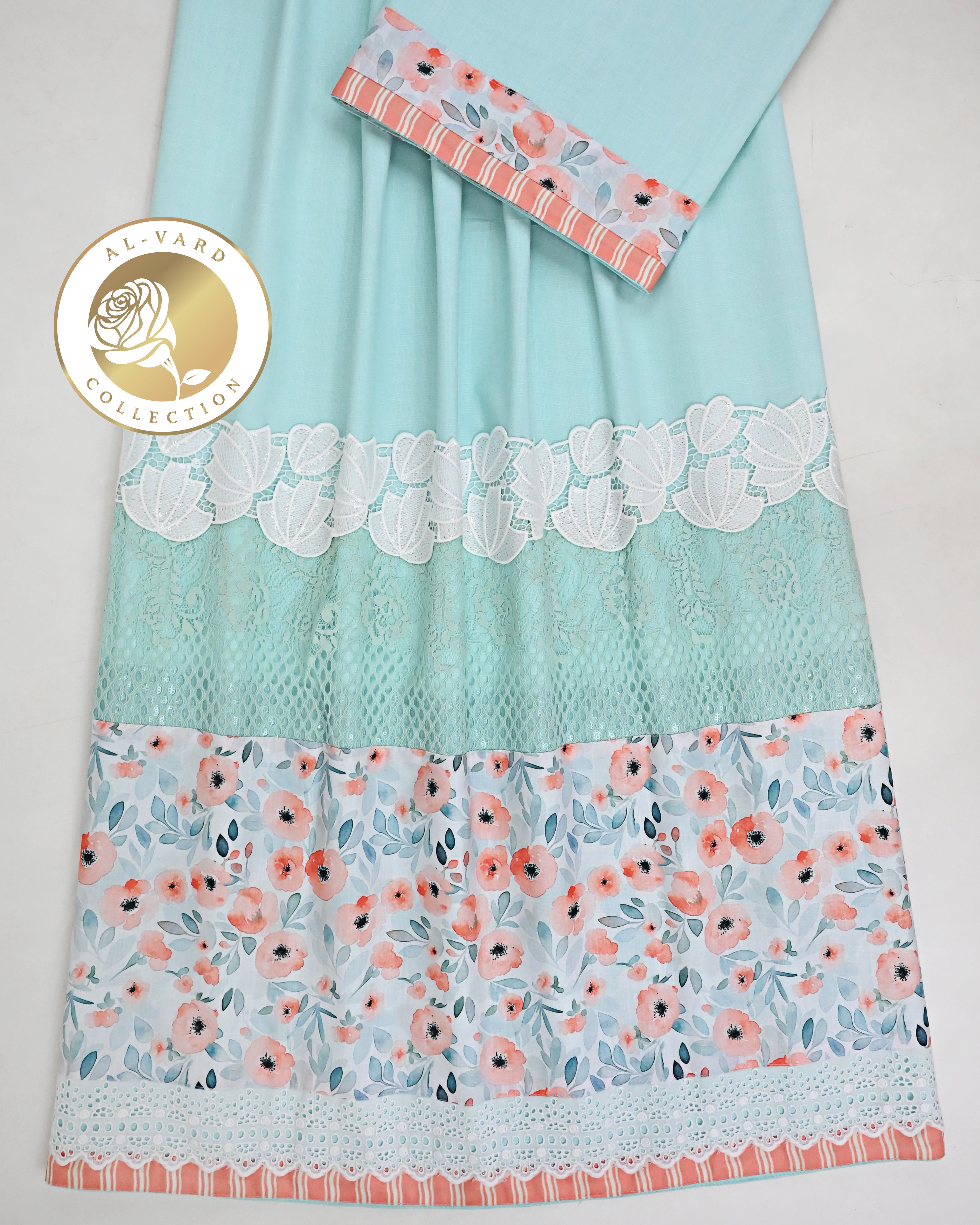 Seafoam Green Rida With Floral Smart Lacing & Smart Floral Print Panel