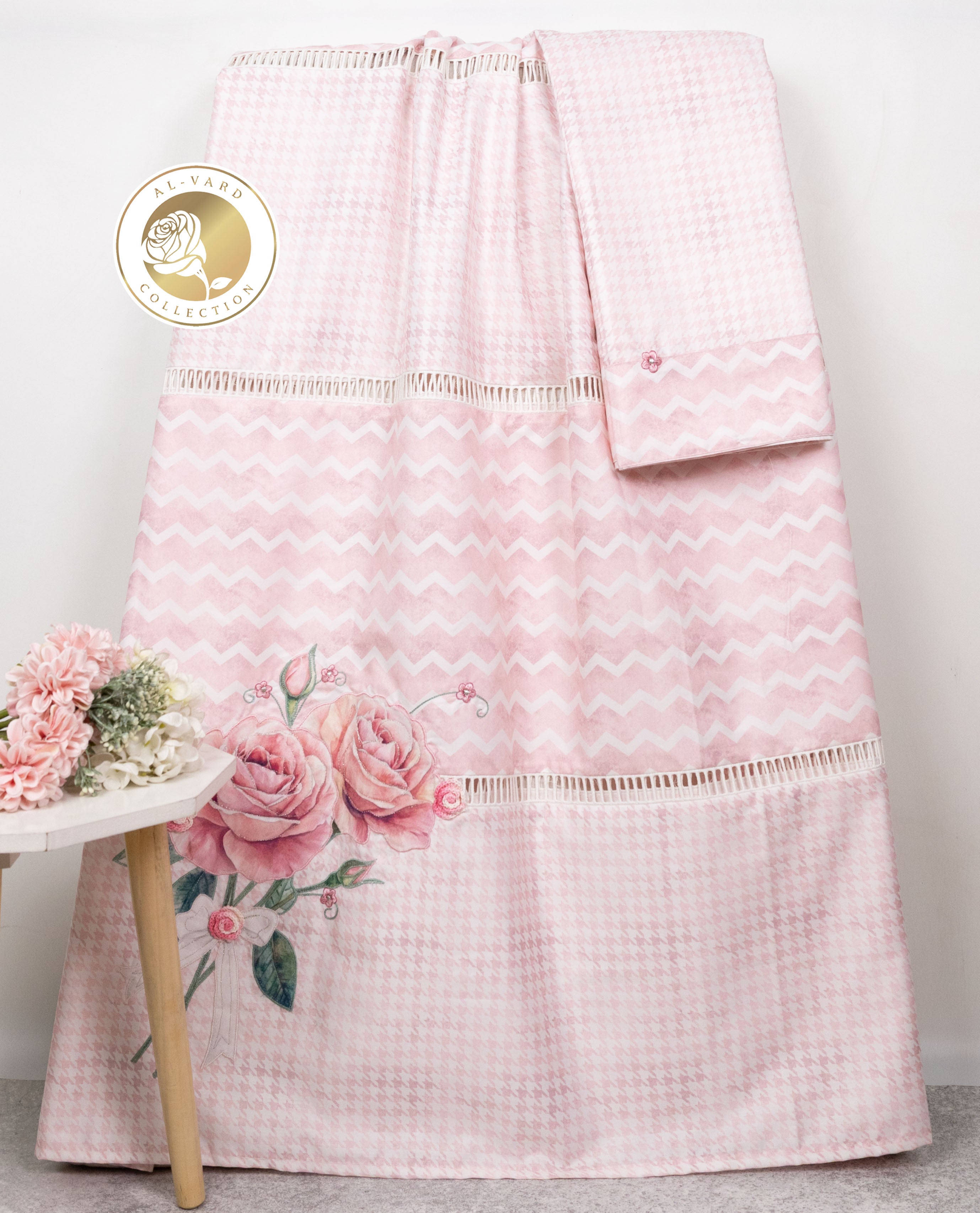 Baby Pink White Chevron Smart Design Rida With Smart Floral Applique & Smart Pattern