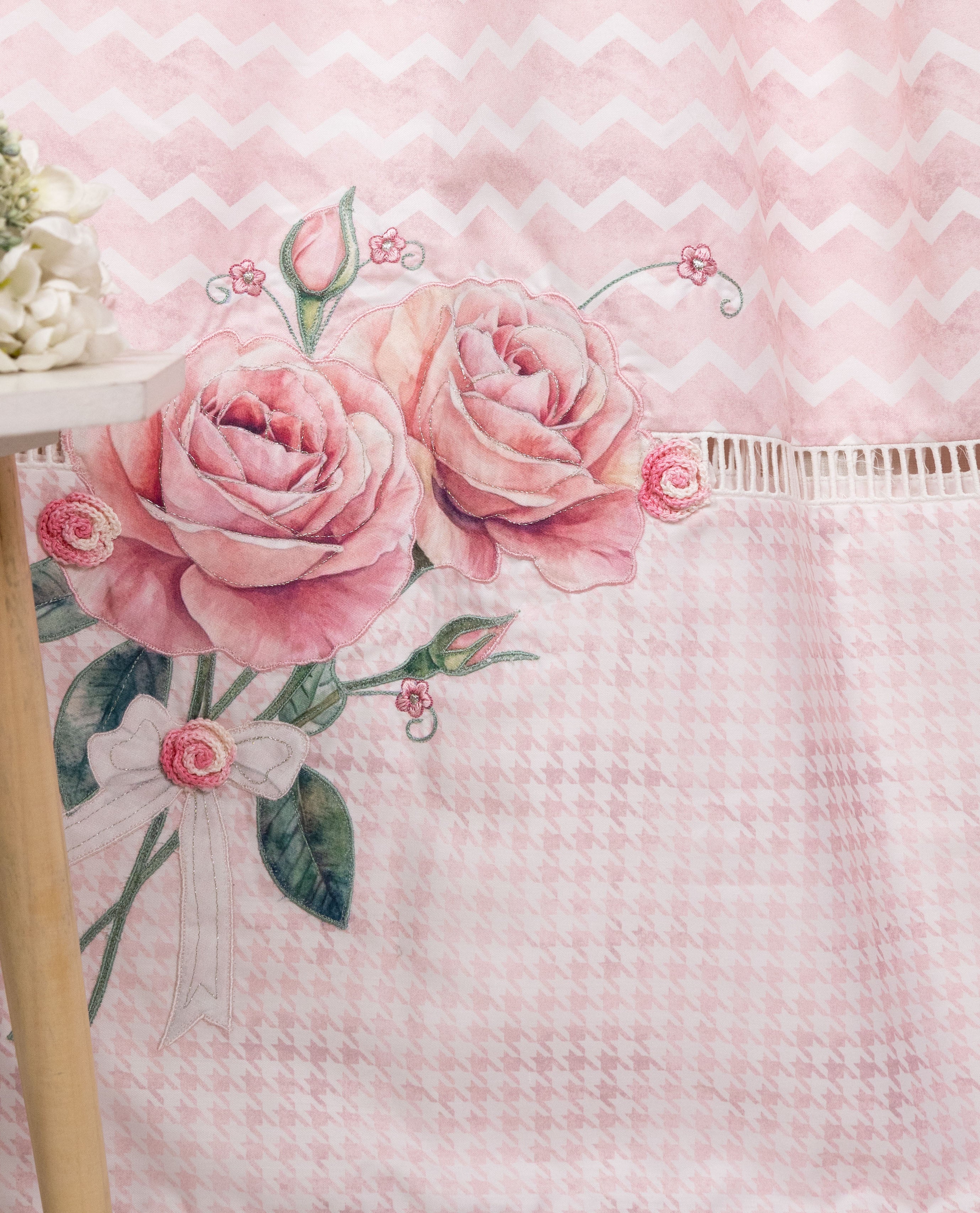Baby Pink White Chevron Smart Design Rida With Smart Floral Applique & Smart Pattern
