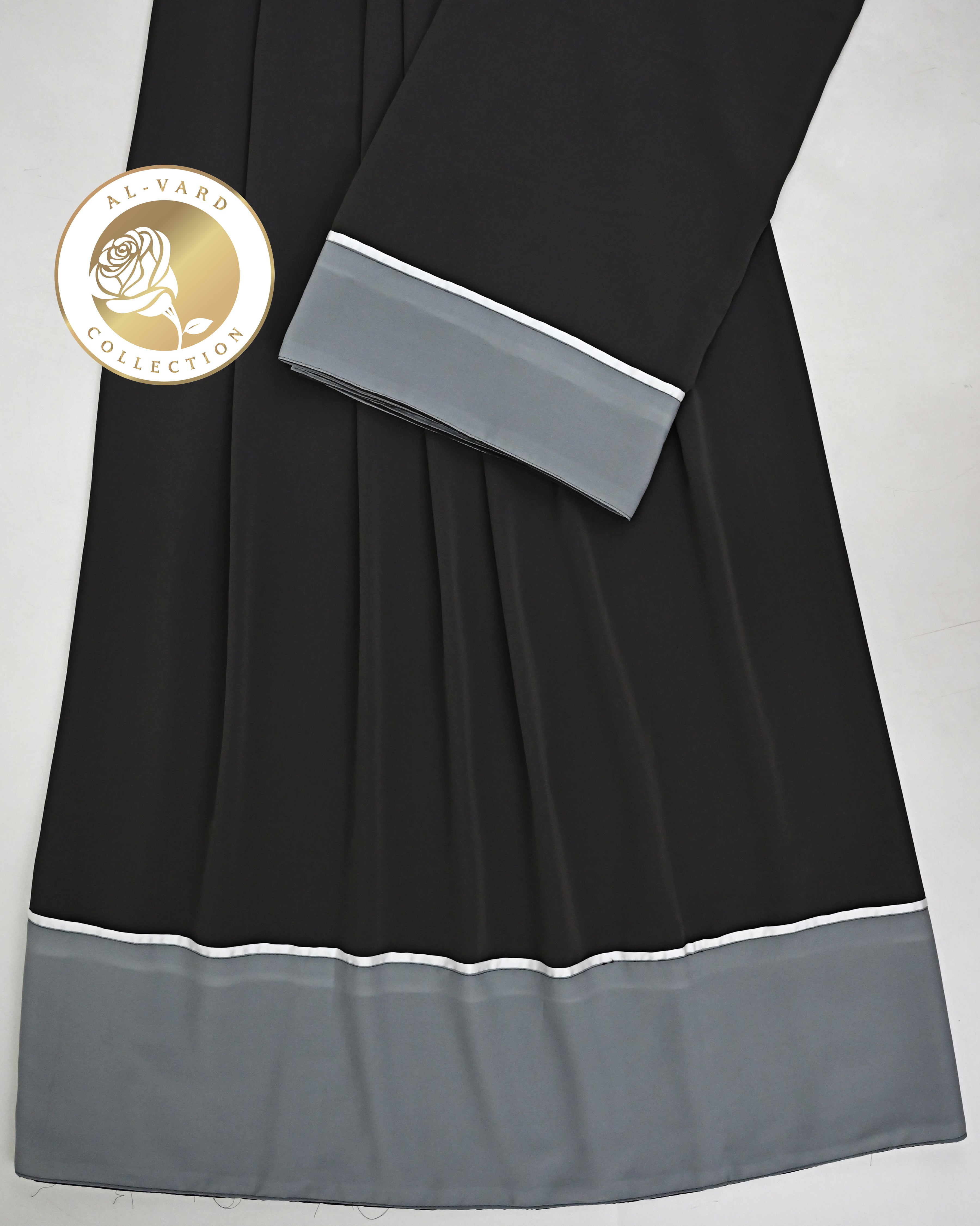 Charcoal Grey Ohbat Abaya Rida With Smart Grey Panel