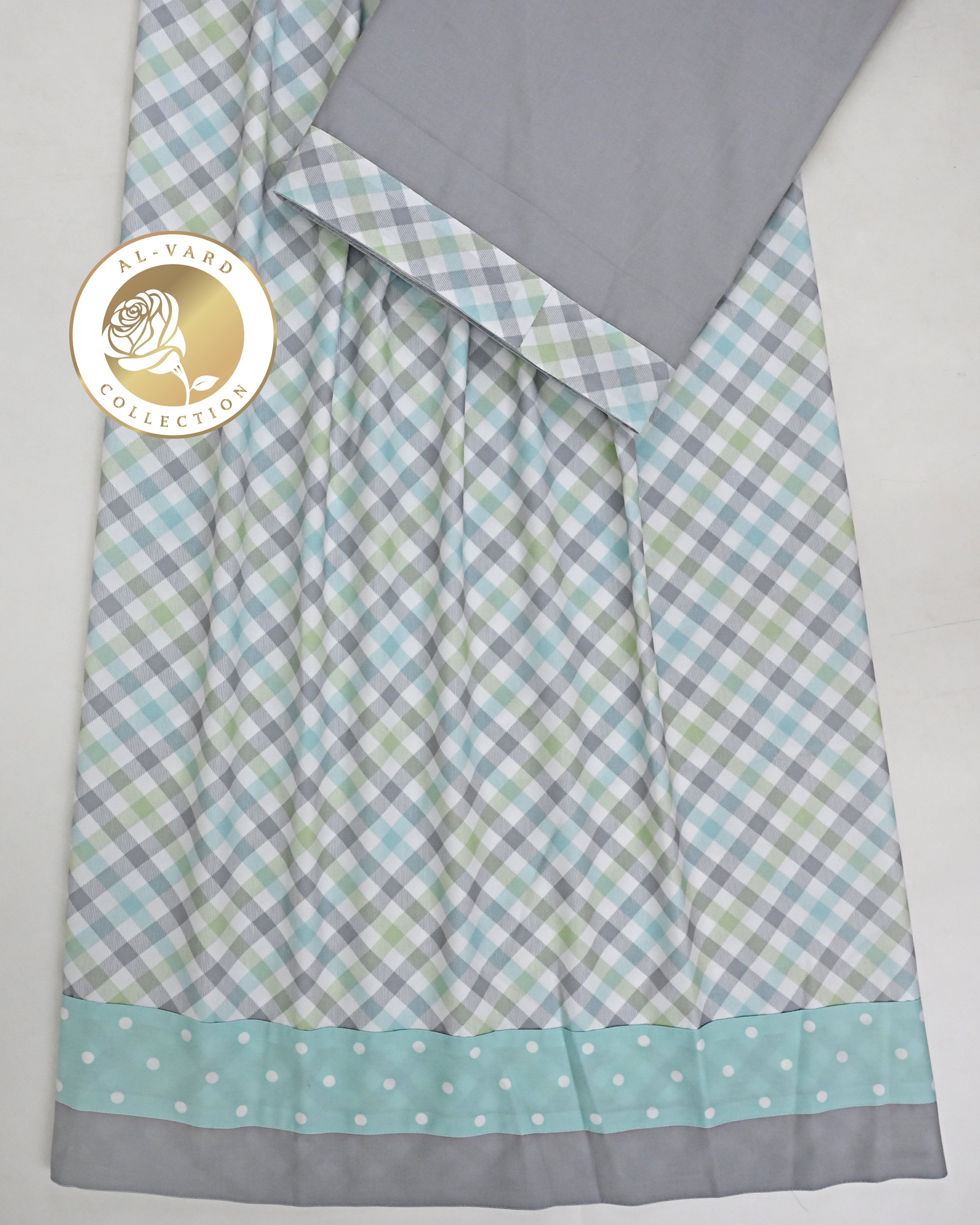 Multi Color Checks Rida With Smart Panel & Smart Plain Grey Pardi