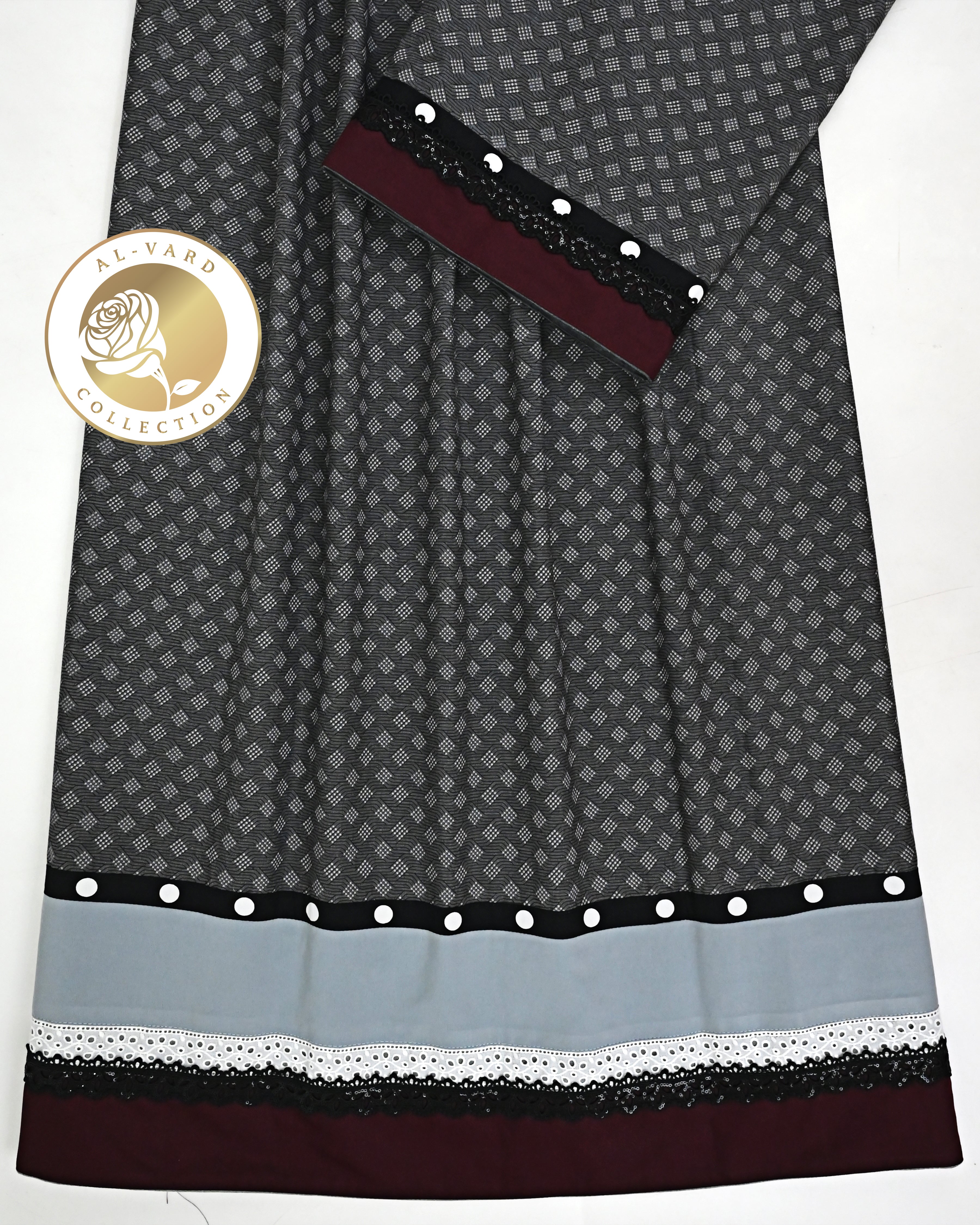 Charcoal Diamond Print Rida With Smart Plain Panel & Smart Lace