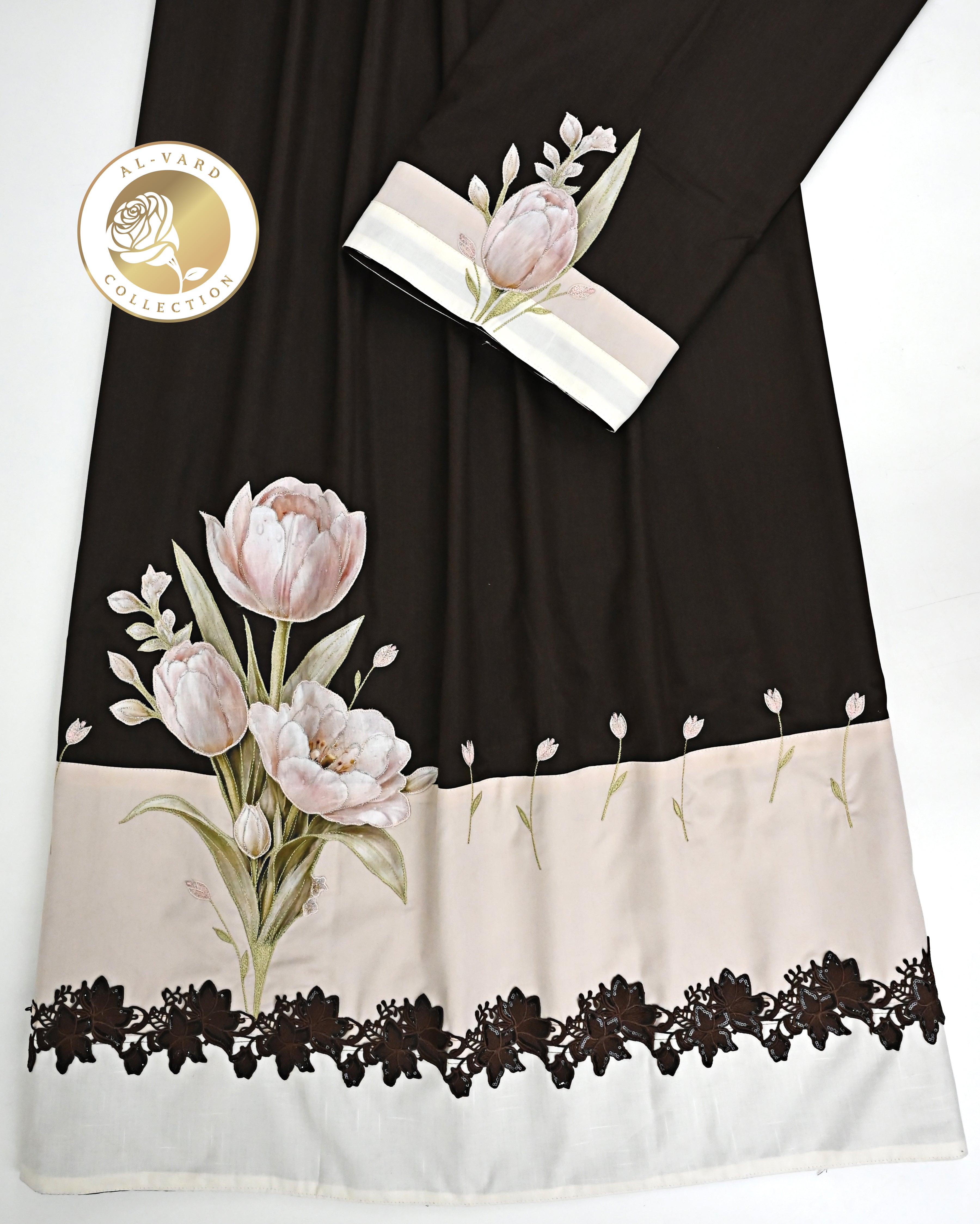 Dark Chocolate Brown Rida With Smart Light Beige White Panel Dark Lace & & Floral Applique