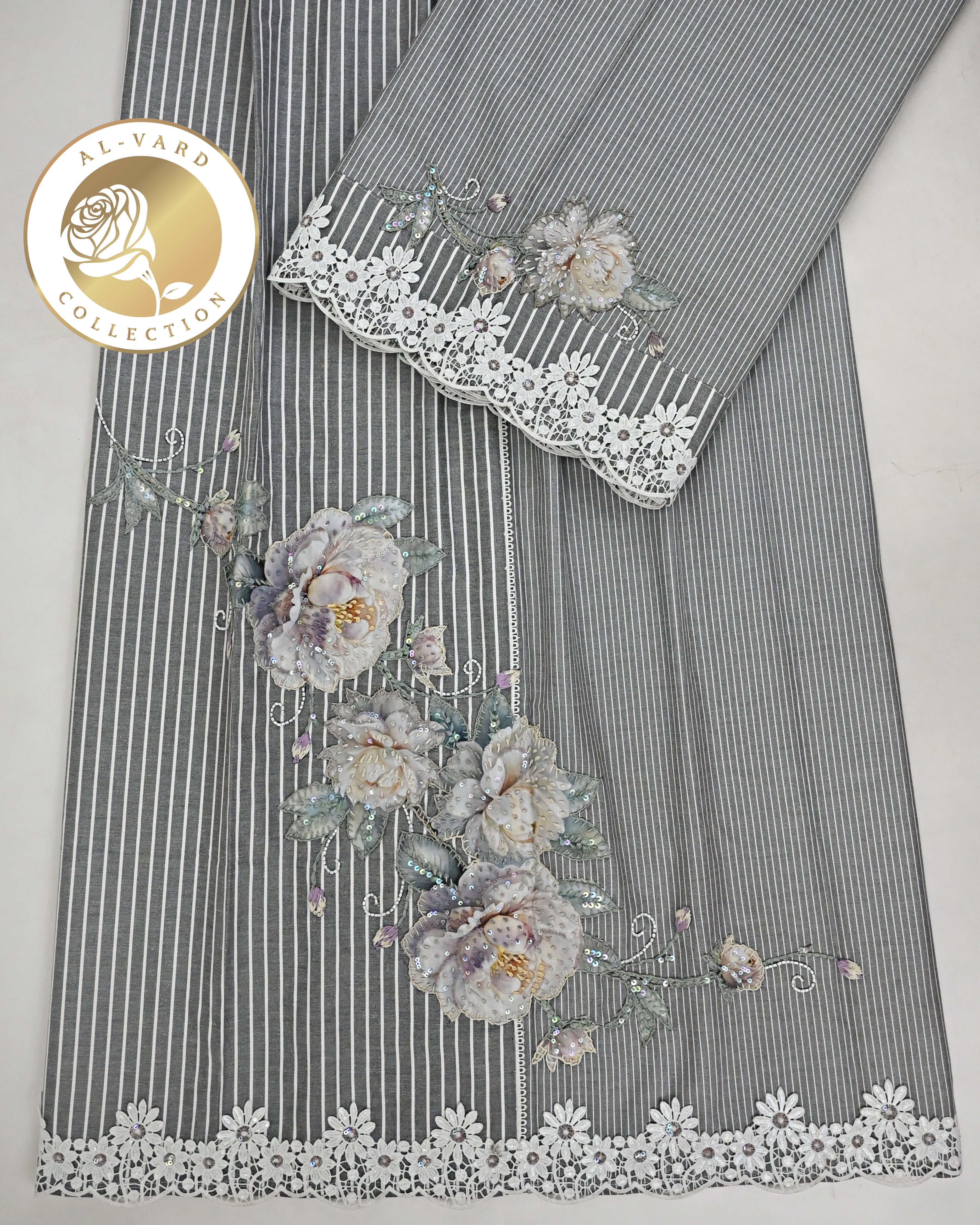 Grey Lining Rida With Heavy Floral Applique Aari Work & Smart Lacing-4150/-