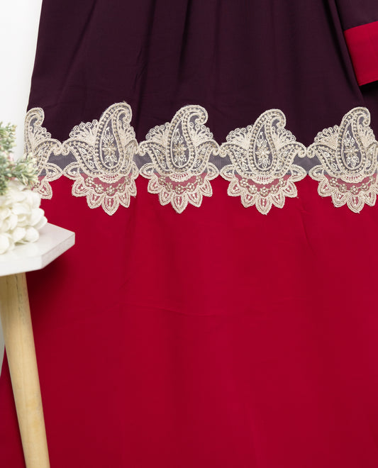 Plum Abaya Rida With Red Abaya Panel & Smart Marvi Design Lace