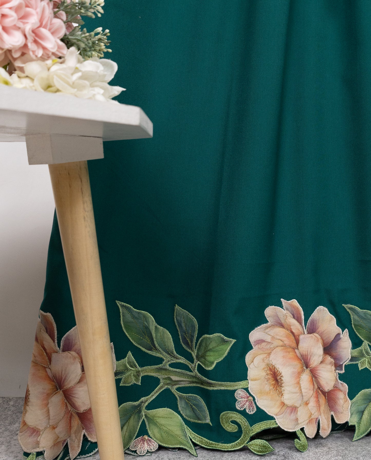 Forest Green Rida With Smart Peach Floral & Green Leafy Applique Work-