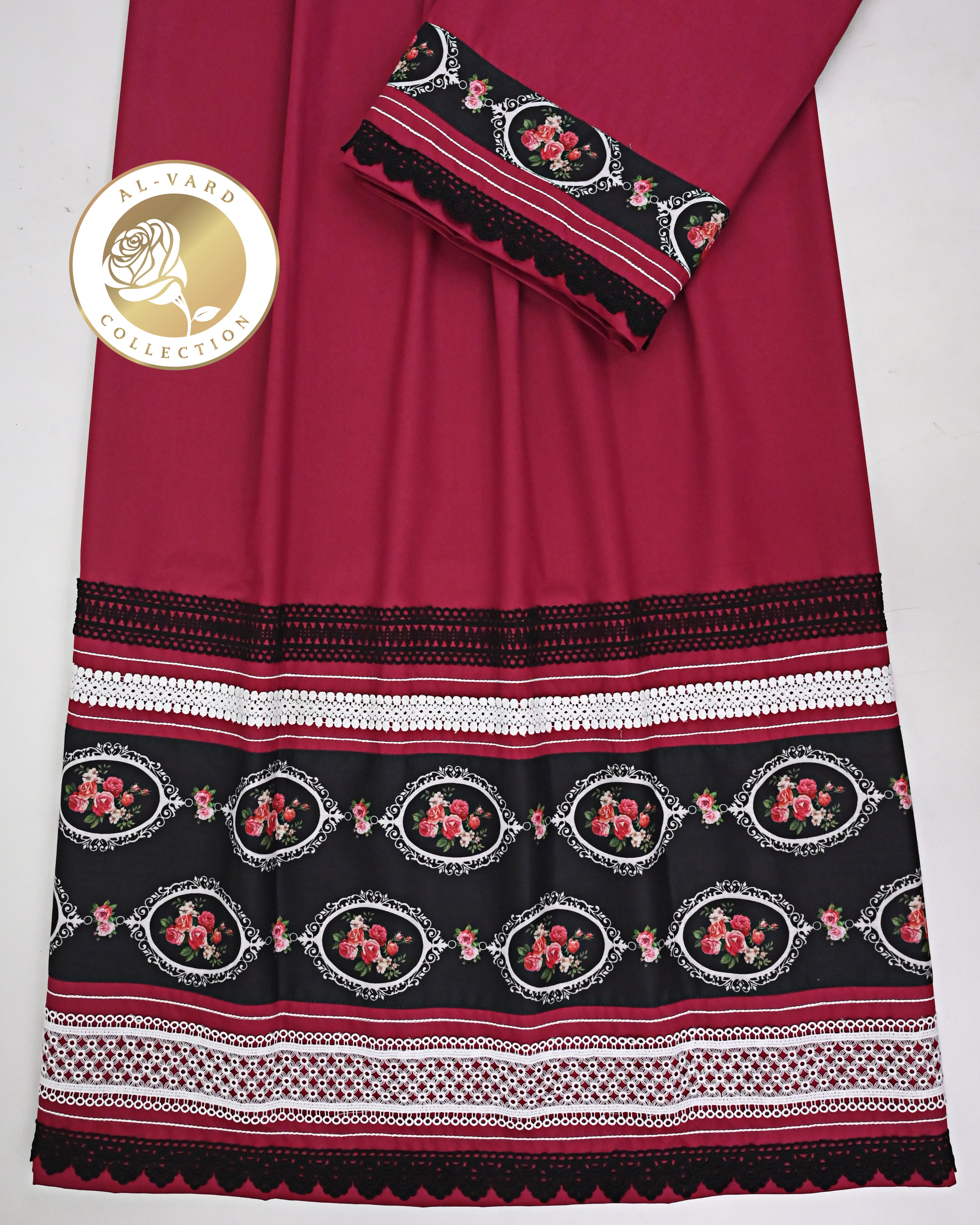 Wine Red Rida With Smart Black Base Floral Printed Panel & Smart Lace