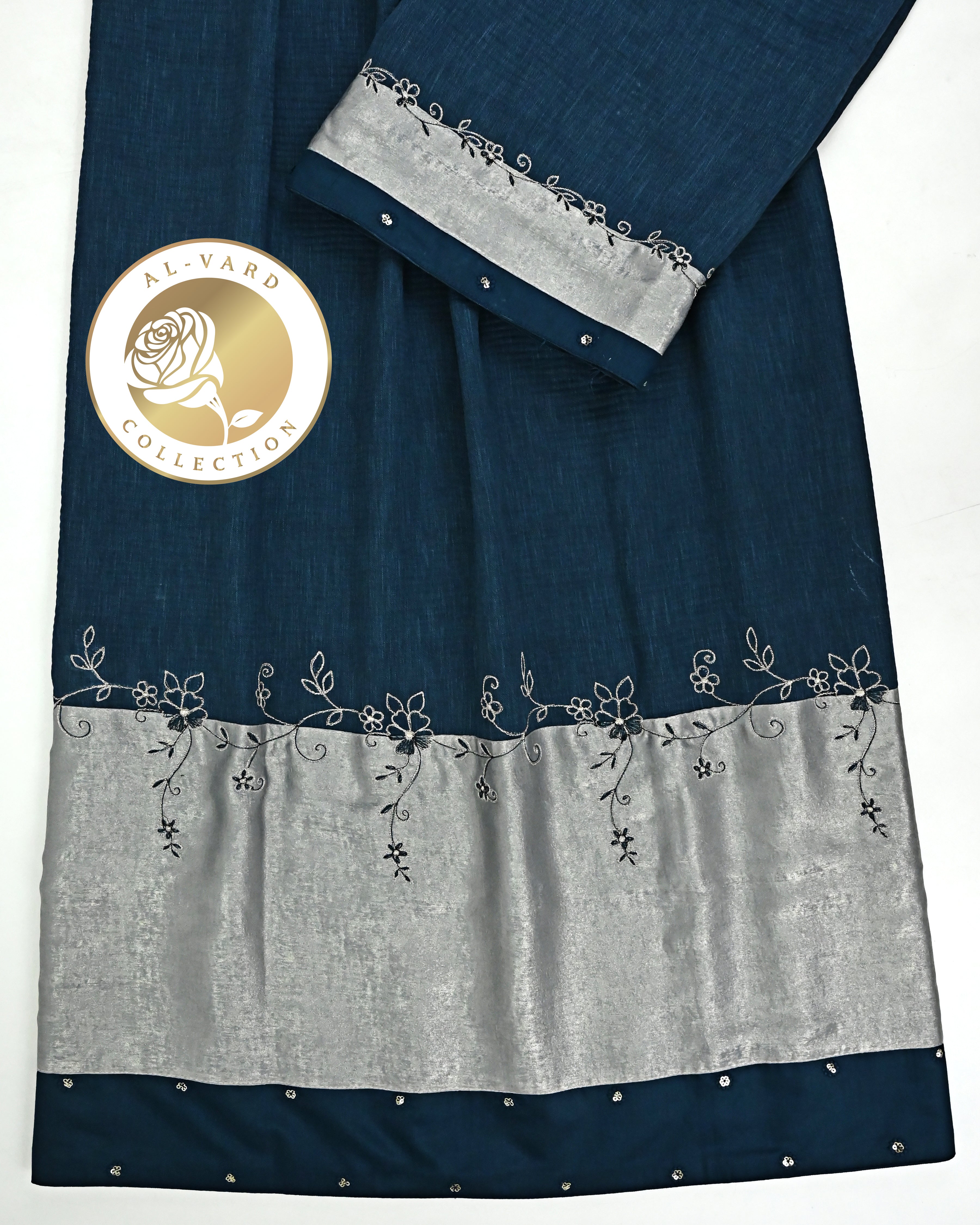 Indigo Blue 90 Grm Silk Rida With Floral Work & Silver Milan Foil Panel-2650/-