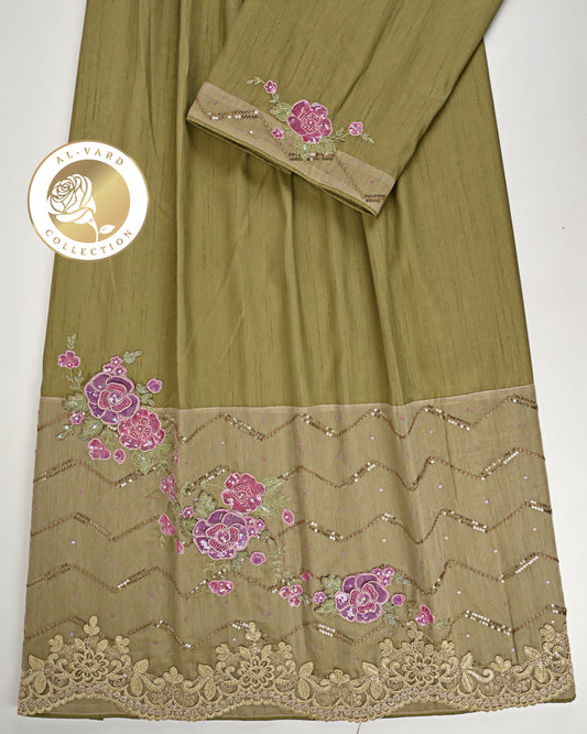 Olive Green Rida With Heavy Look Lace & Aari Floral Work Panel