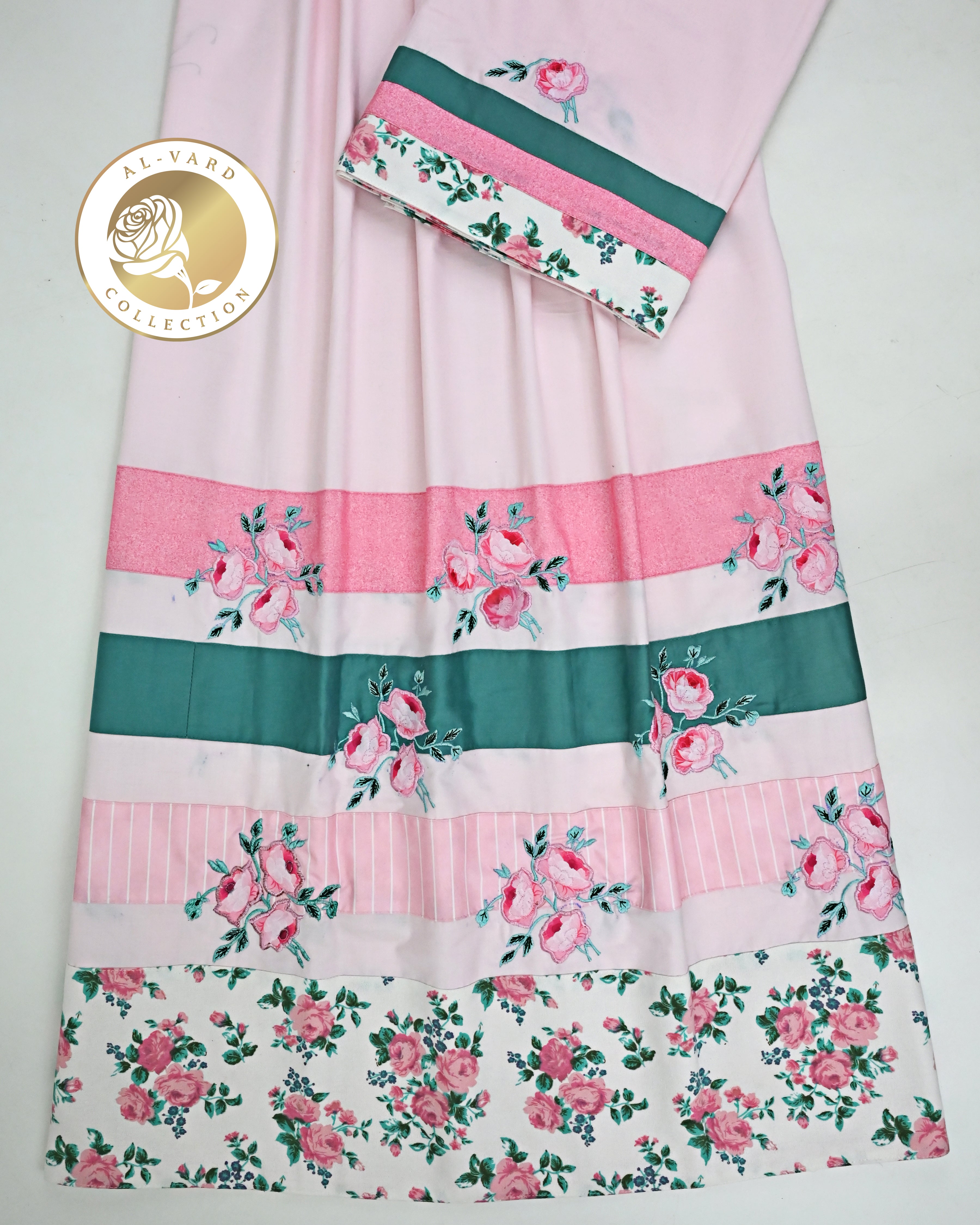 Baby Pink Rida With Smart Floral Panel Smart Plain Panel & Floral Applique Work-2350/-