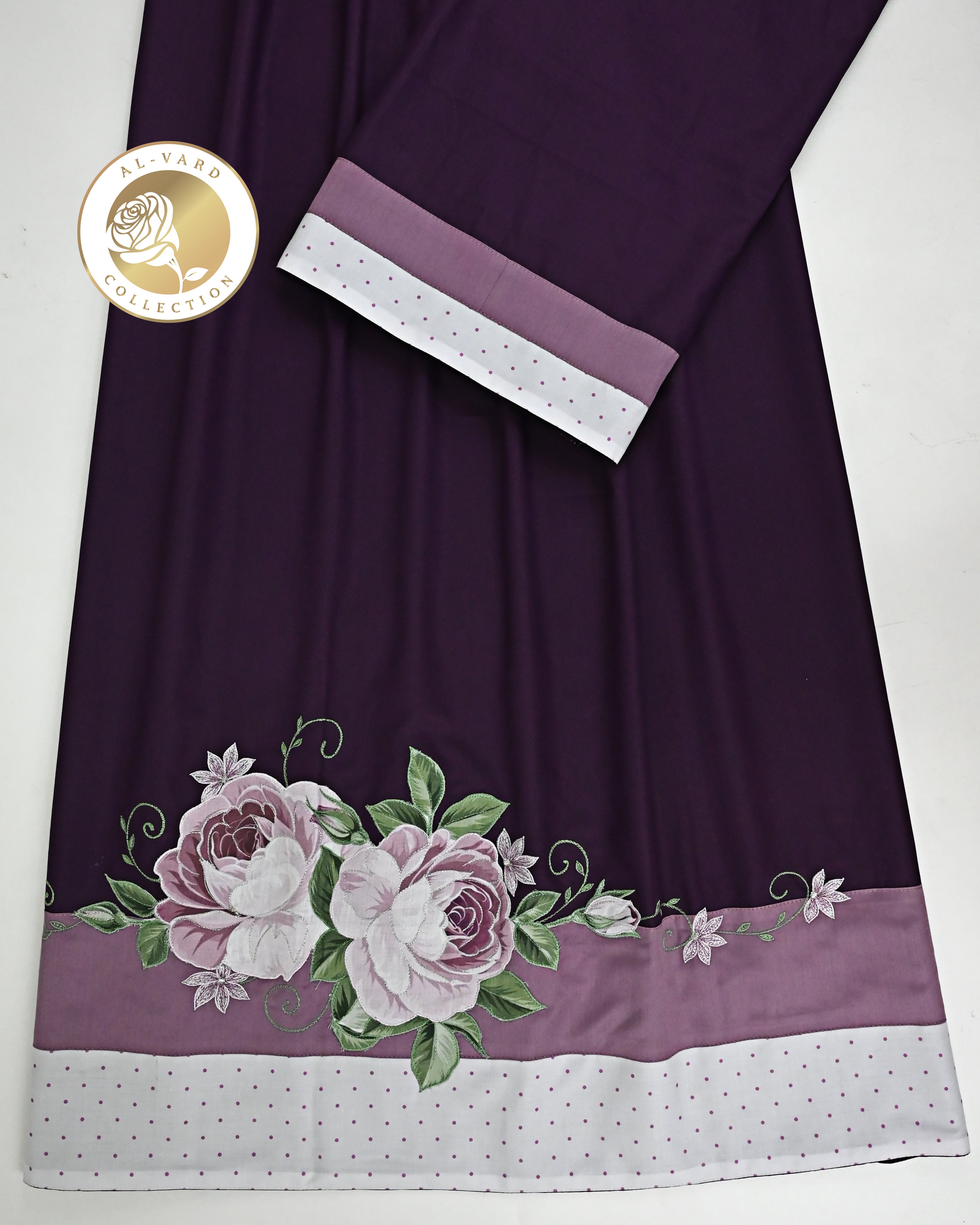 Deep Voilet Rida With Smart Plain Purple Dots Panel & Floral Applique Embroidery